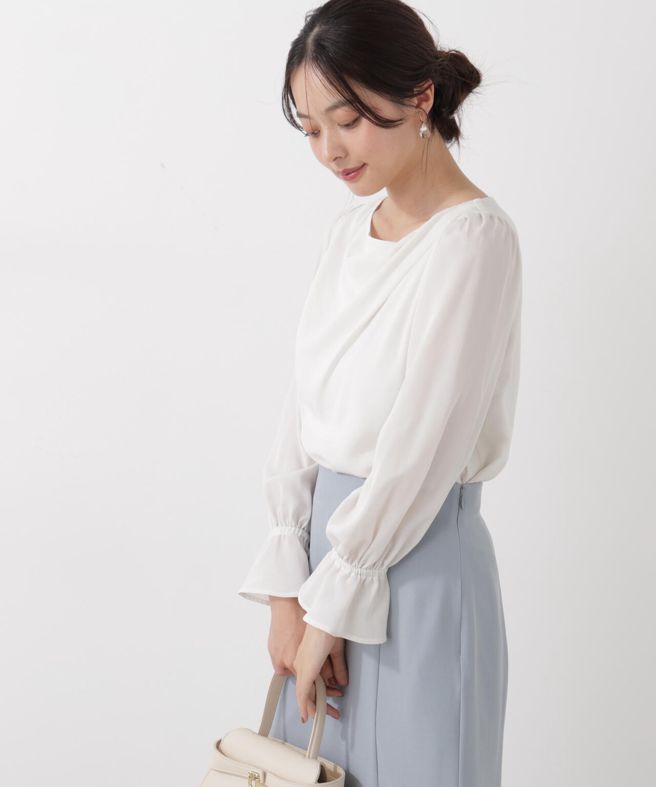 <ウォッシャブル>キャンディースリーブニュアンスブラウス