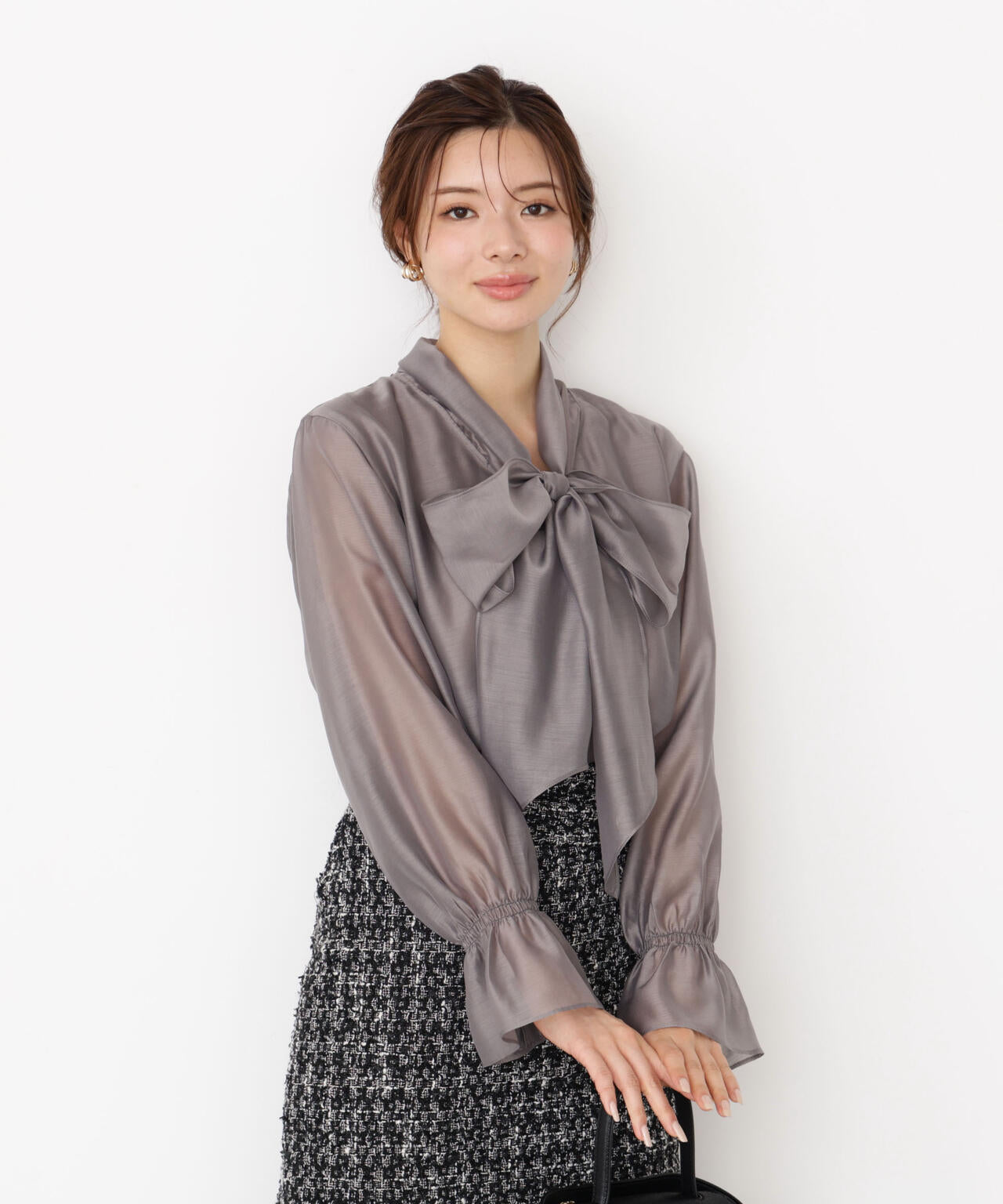 【松川星さん着用】<ウォッシャブル>シアーボウタイブラウス