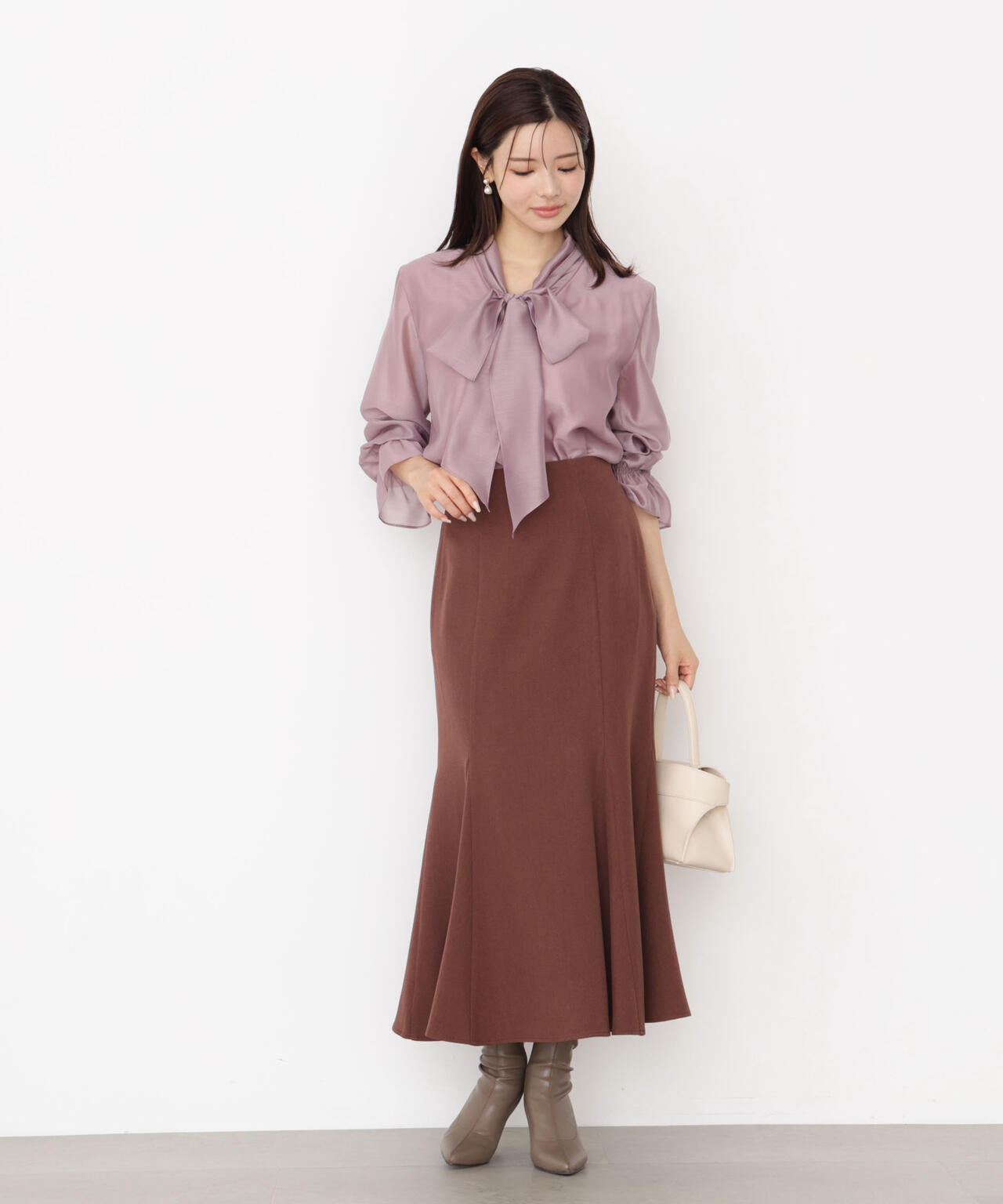 【松川星さん着用】<ウォッシャブル>シアーボウタイブラウス