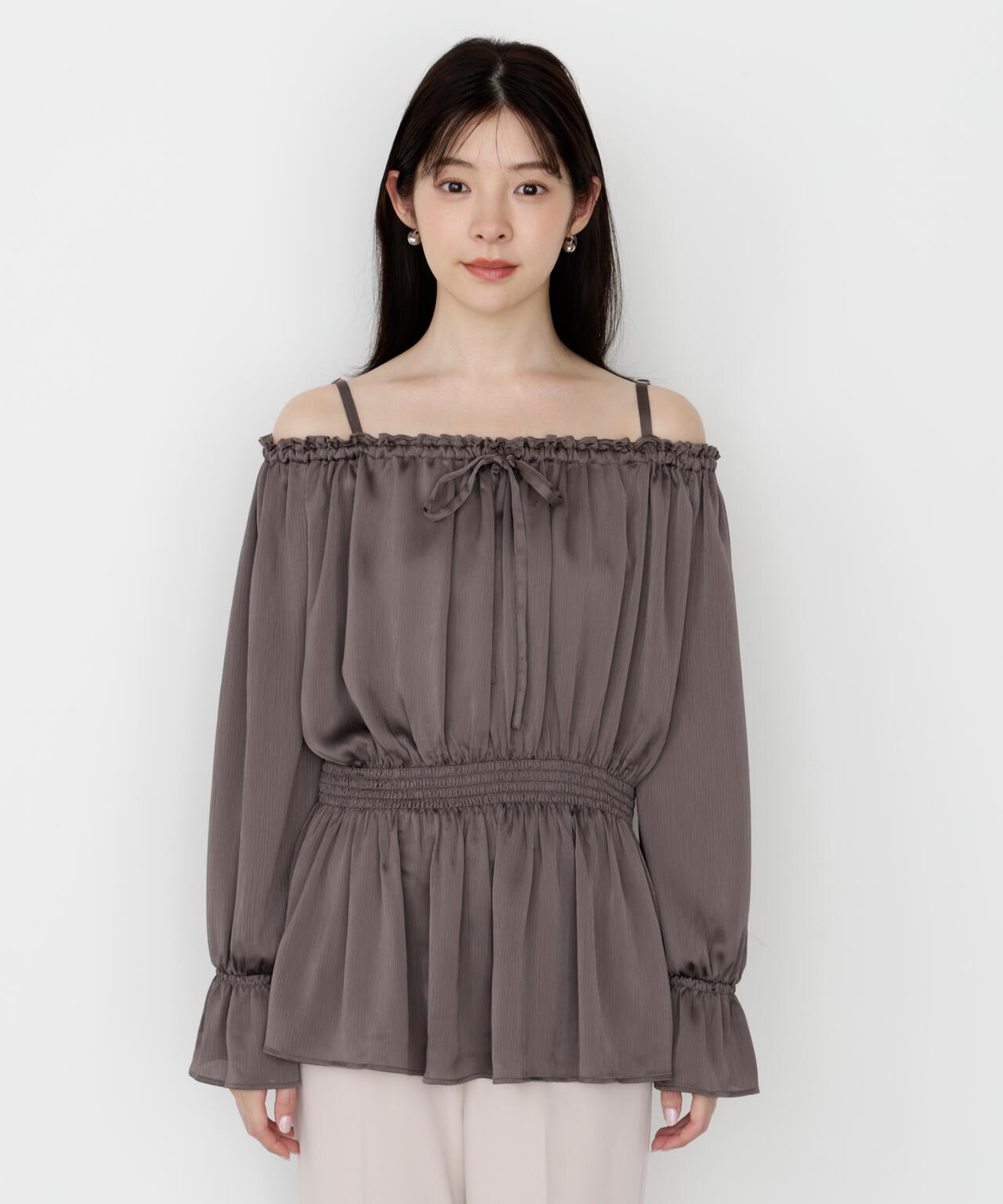 《EDIT COLOGNE》<ウォッシャブル>リボン付きオフショルブラウス