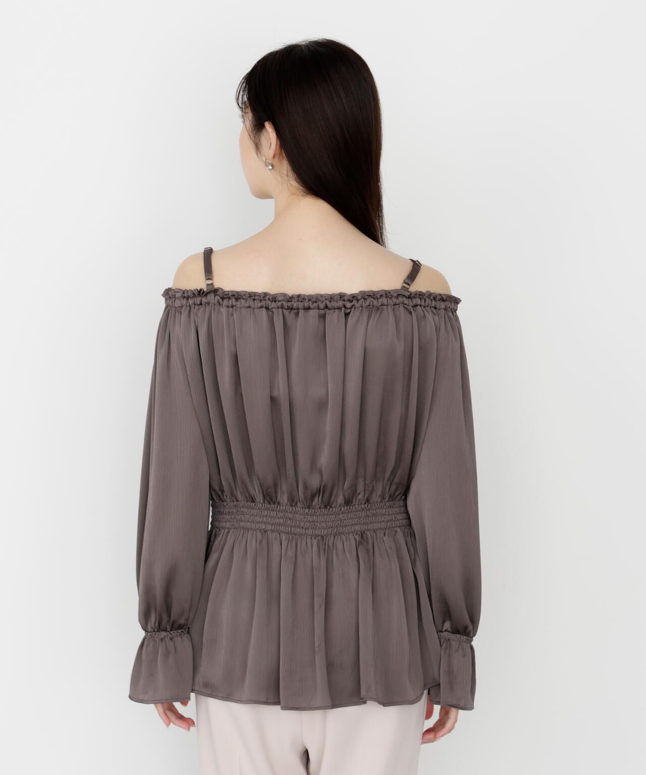 《EDIT COLOGNE》<ウォッシャブル>リボン付きオフショルブラウス