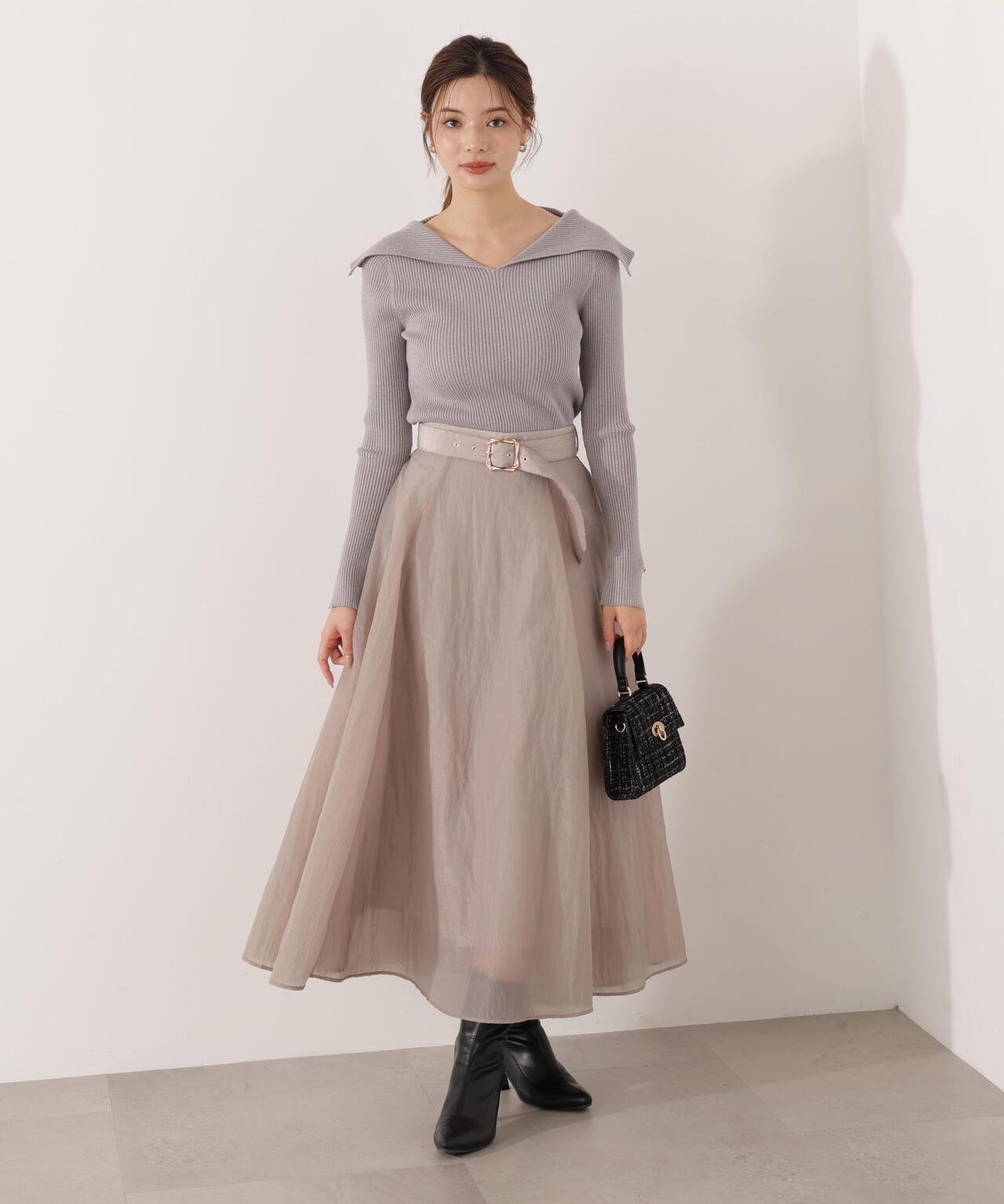 【青島心さん着用】ベルト付きシアーフレアスカート