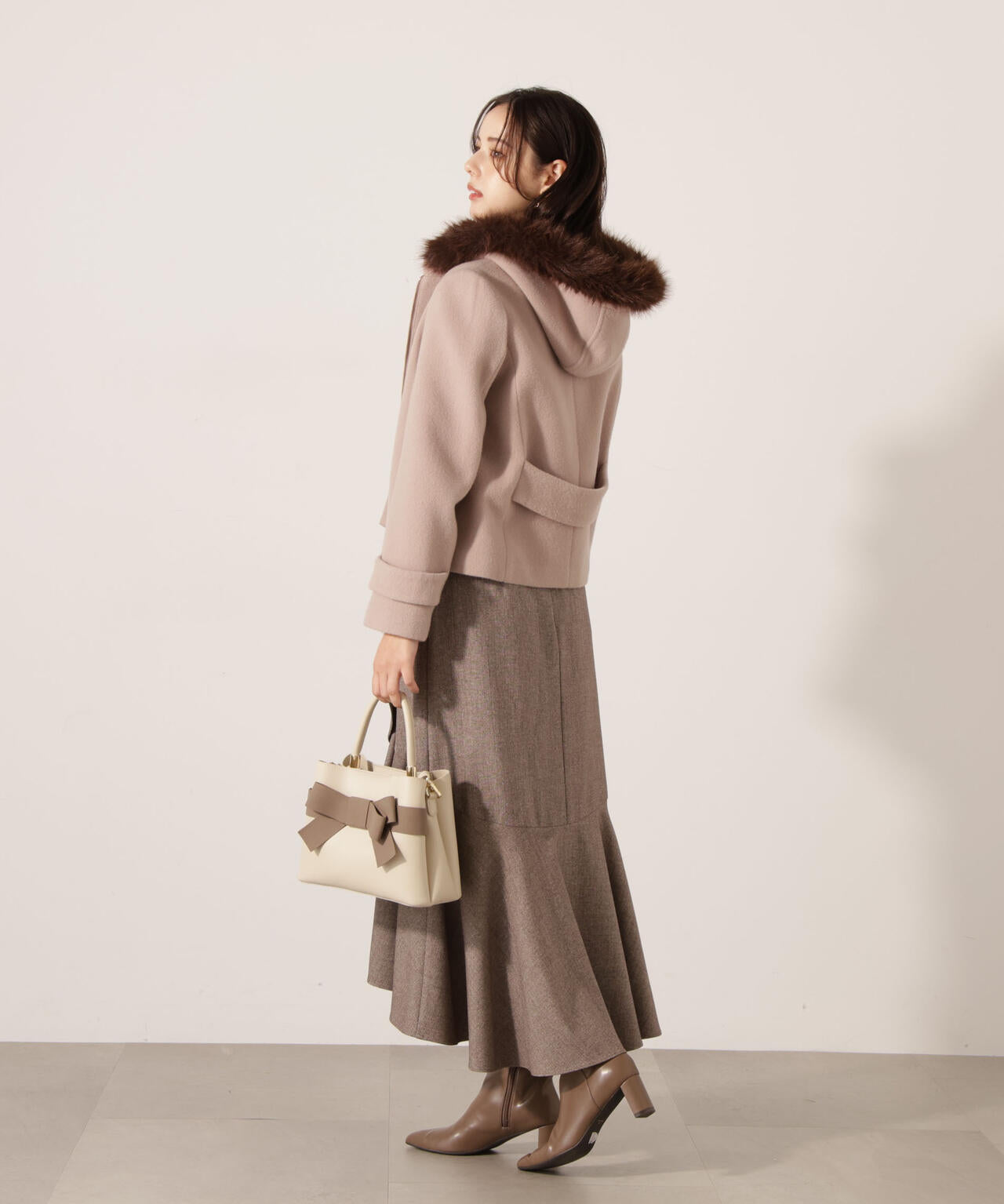 【加藤栞さん着用】ラッフルディテールスカート