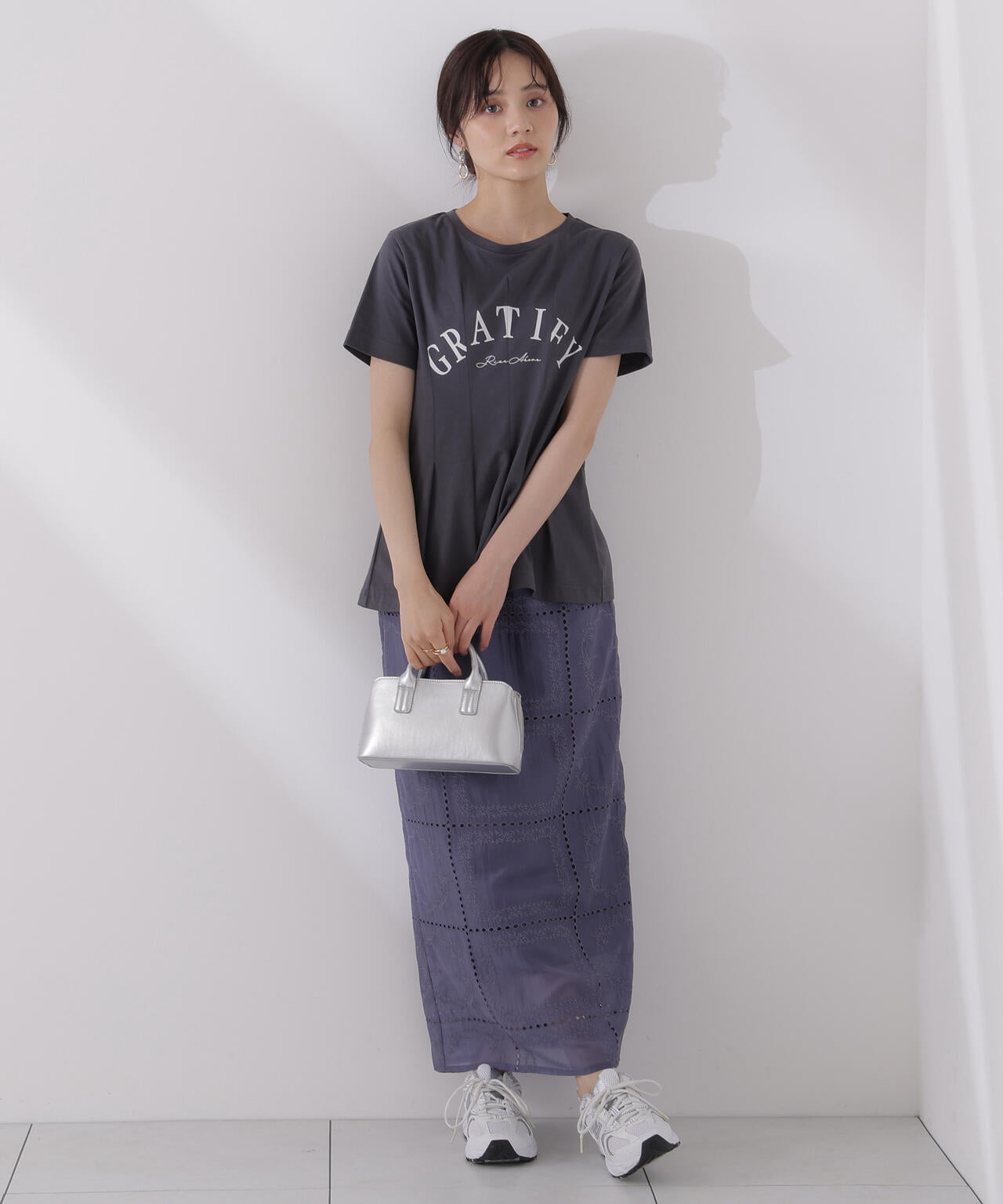 シアーパネルレーススカート