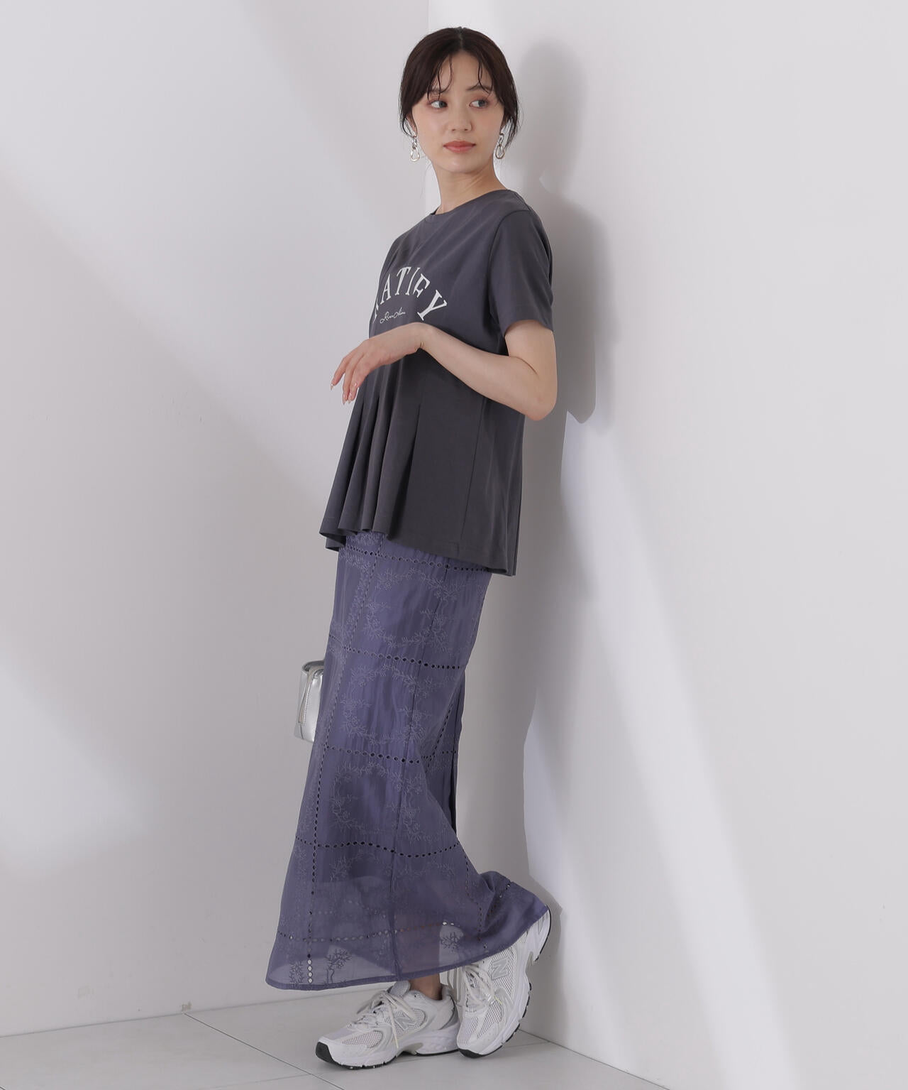 シアーパネルレーススカート