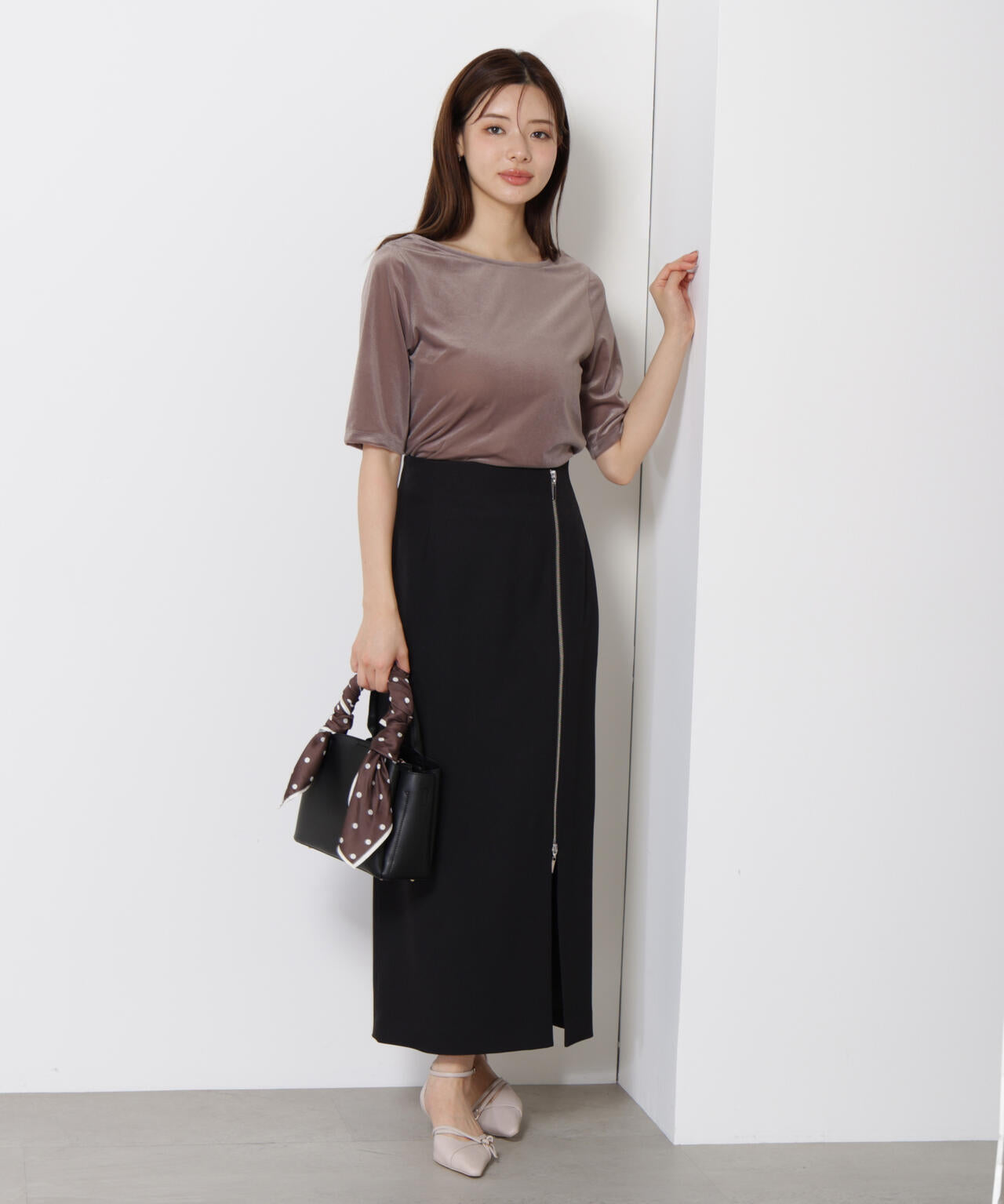 サイドファスナータイトスカート