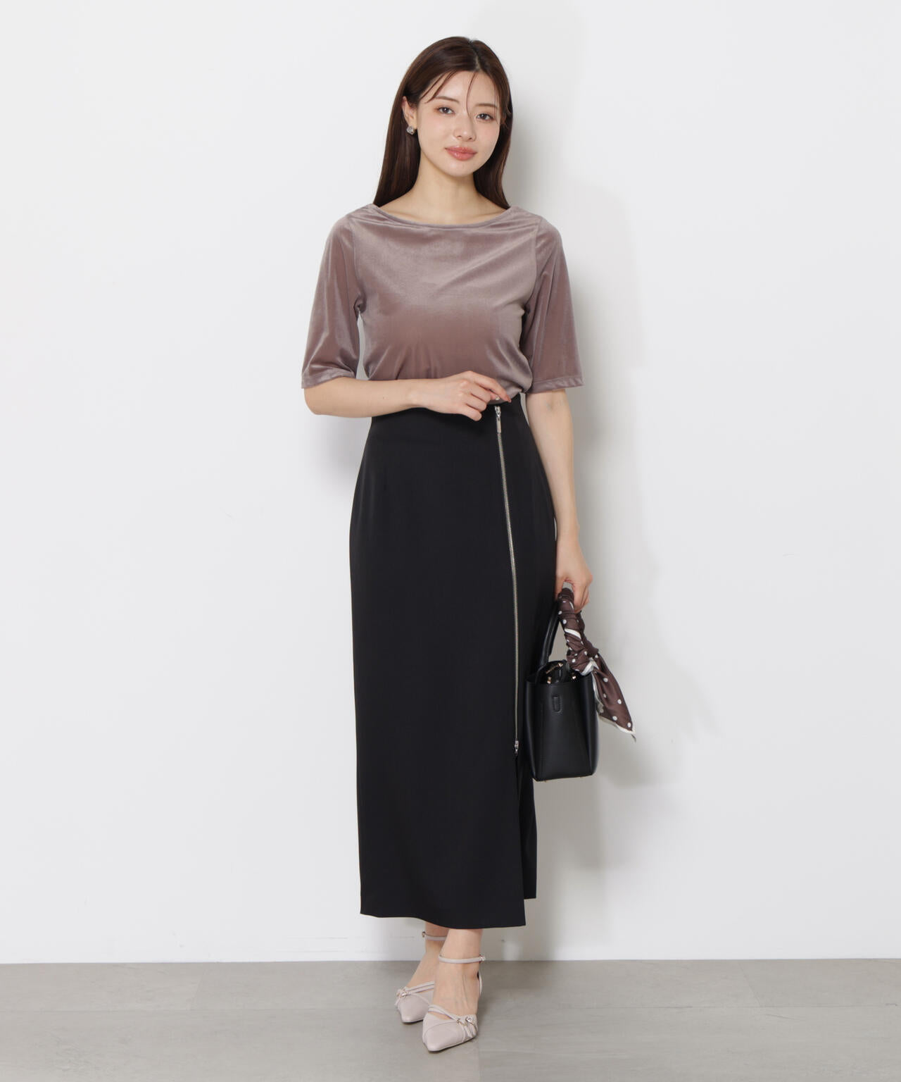 サイドファスナータイトスカート