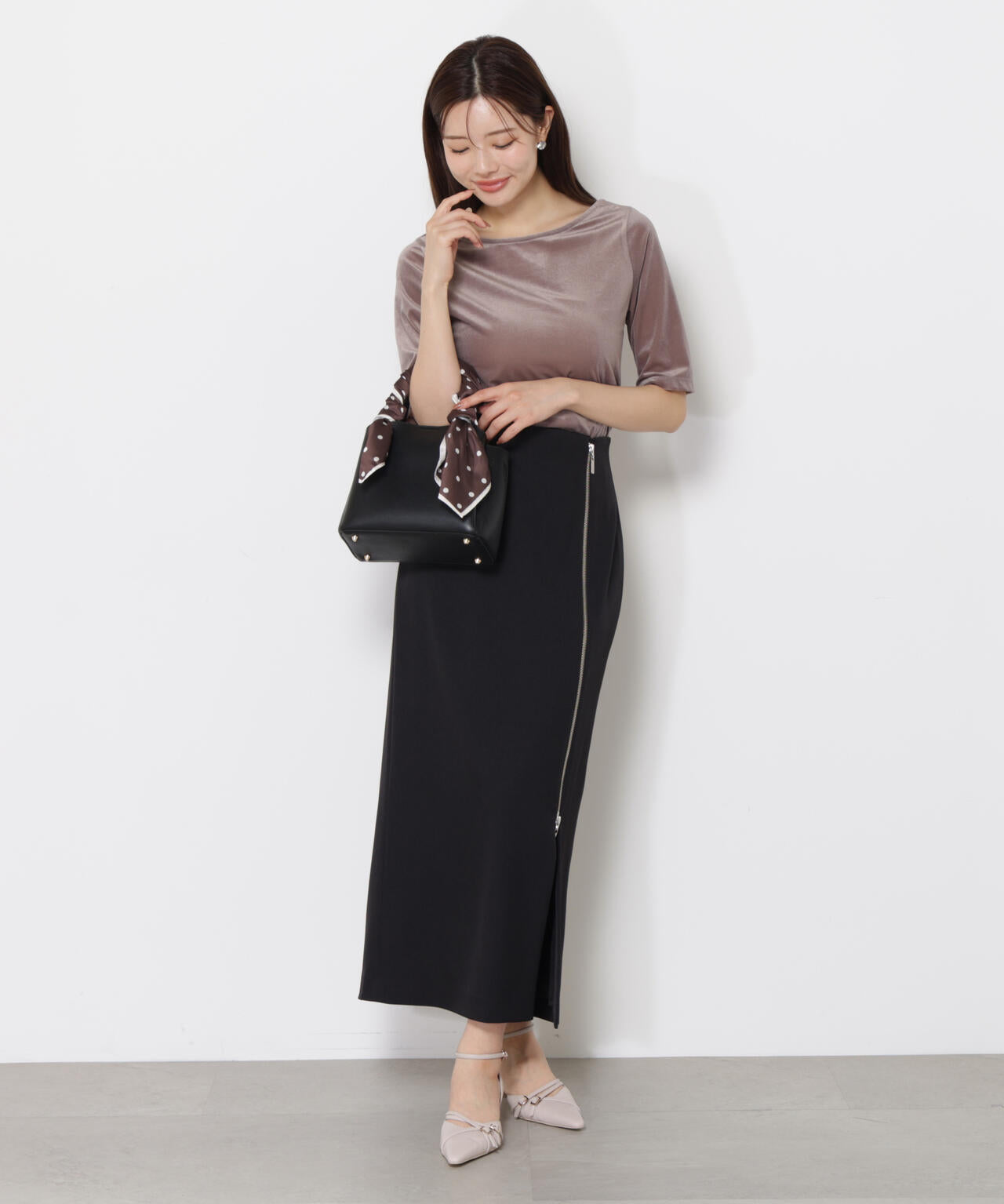 サイドファスナータイトスカート