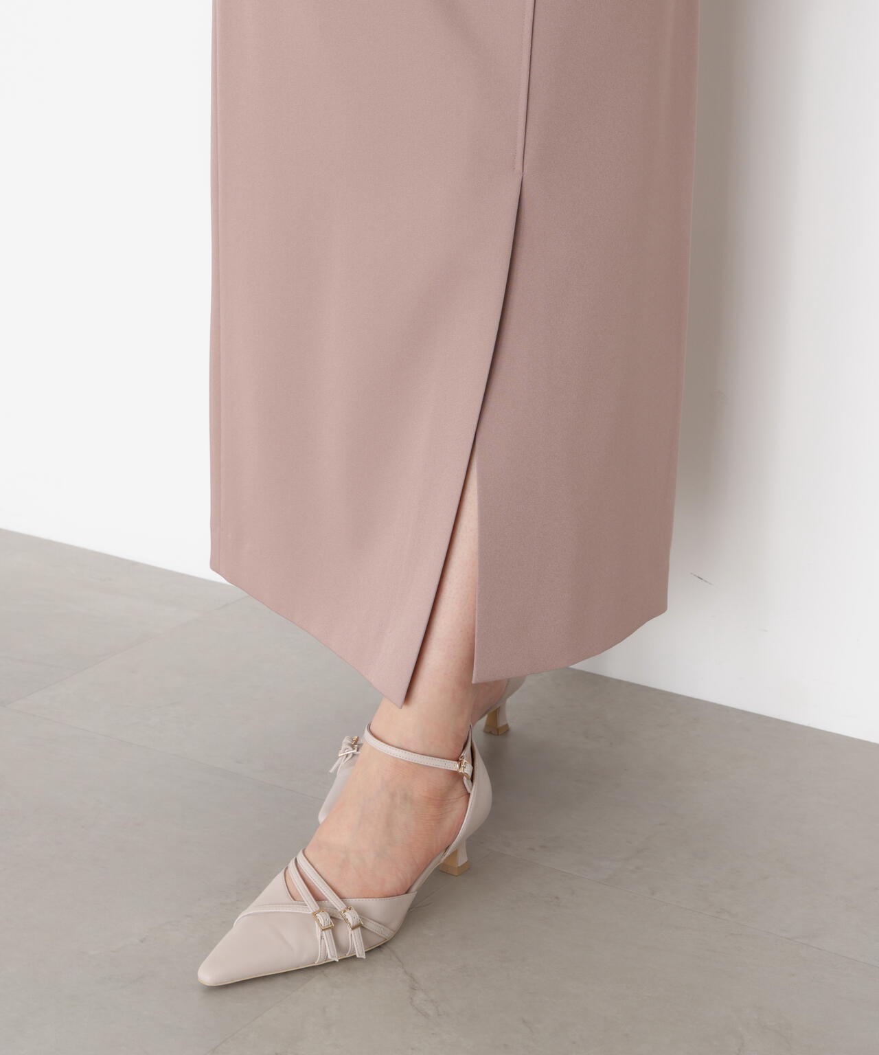 アシメ釦ナロースカート