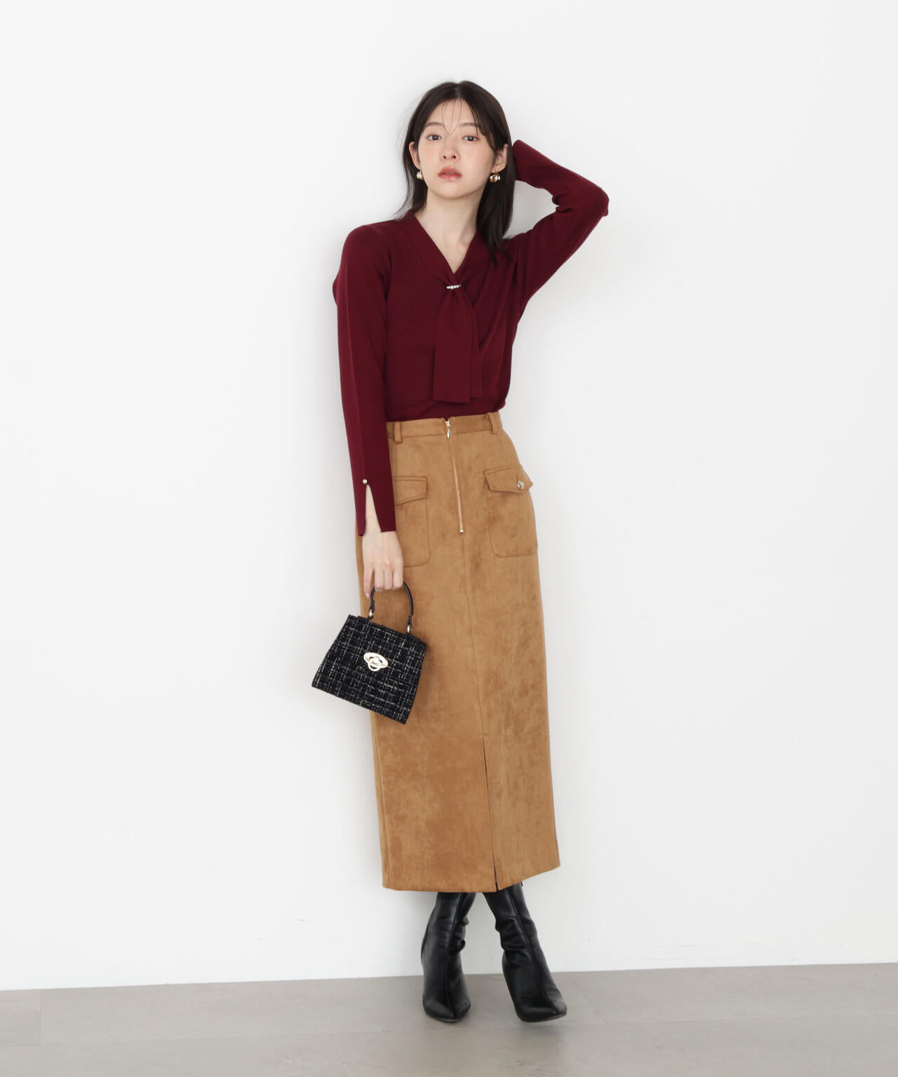 【松川星さん着用】ダンボールフェイクスエードタイトスカート