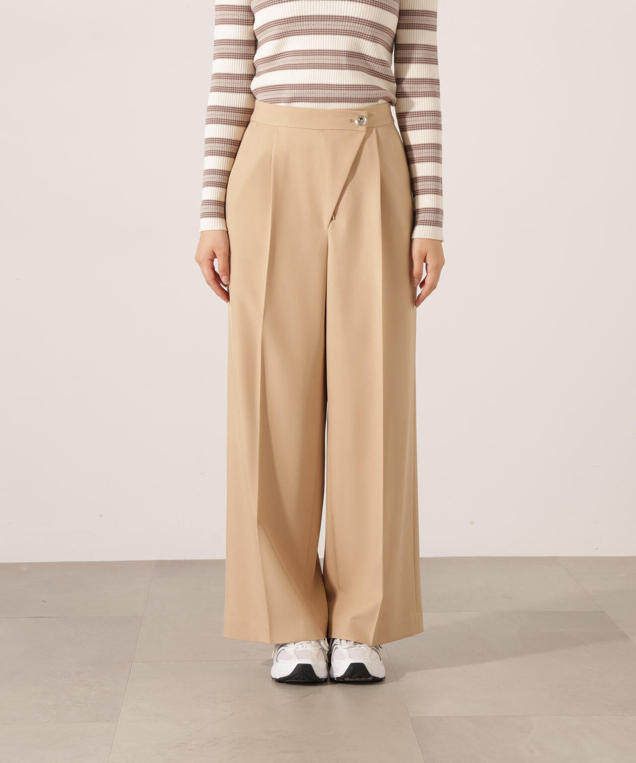 【加藤栞さん着用】ハイウエストラップパンツ