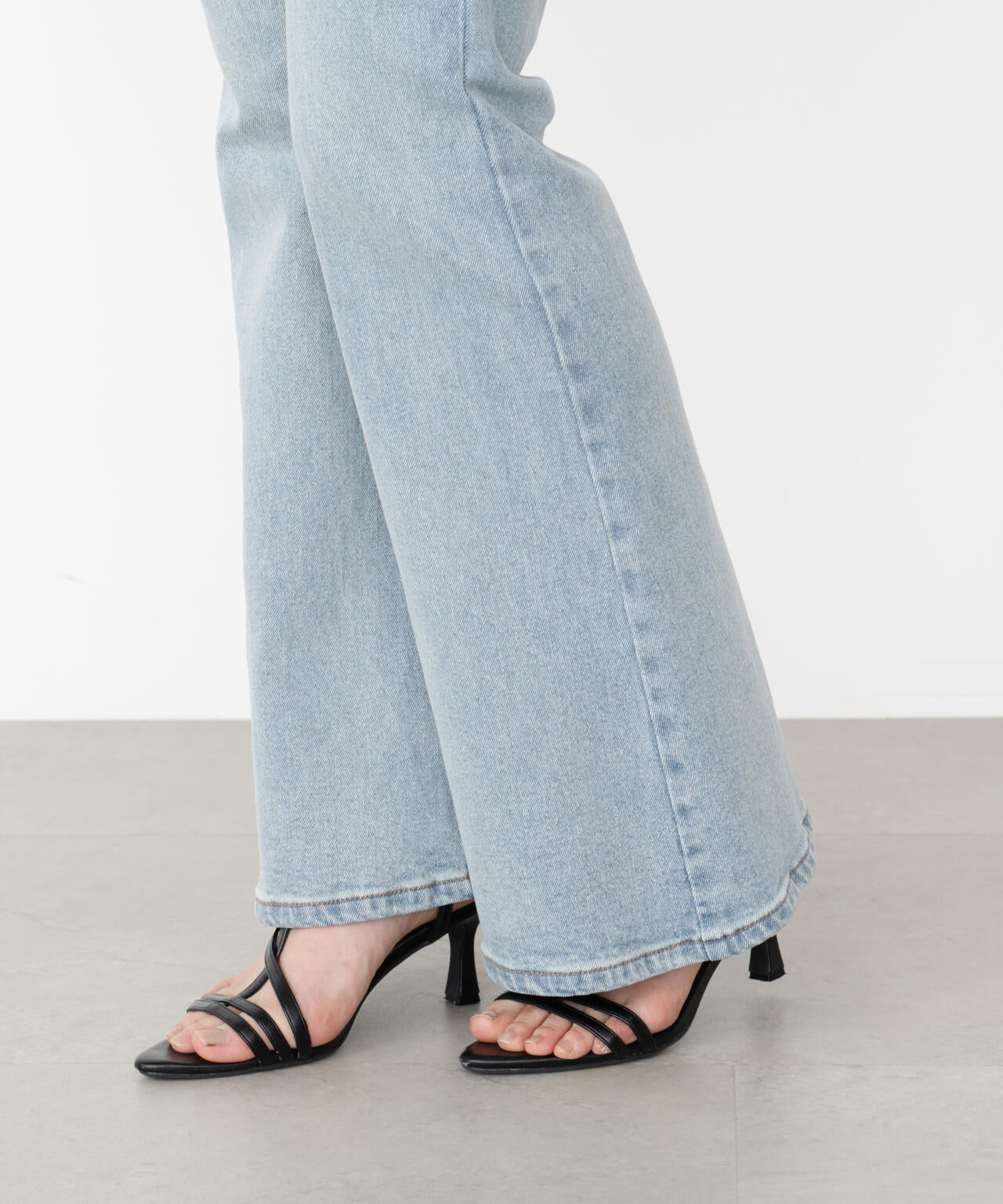 【青島心さん着用】【松川星さん着用】フレアデニムパンツ