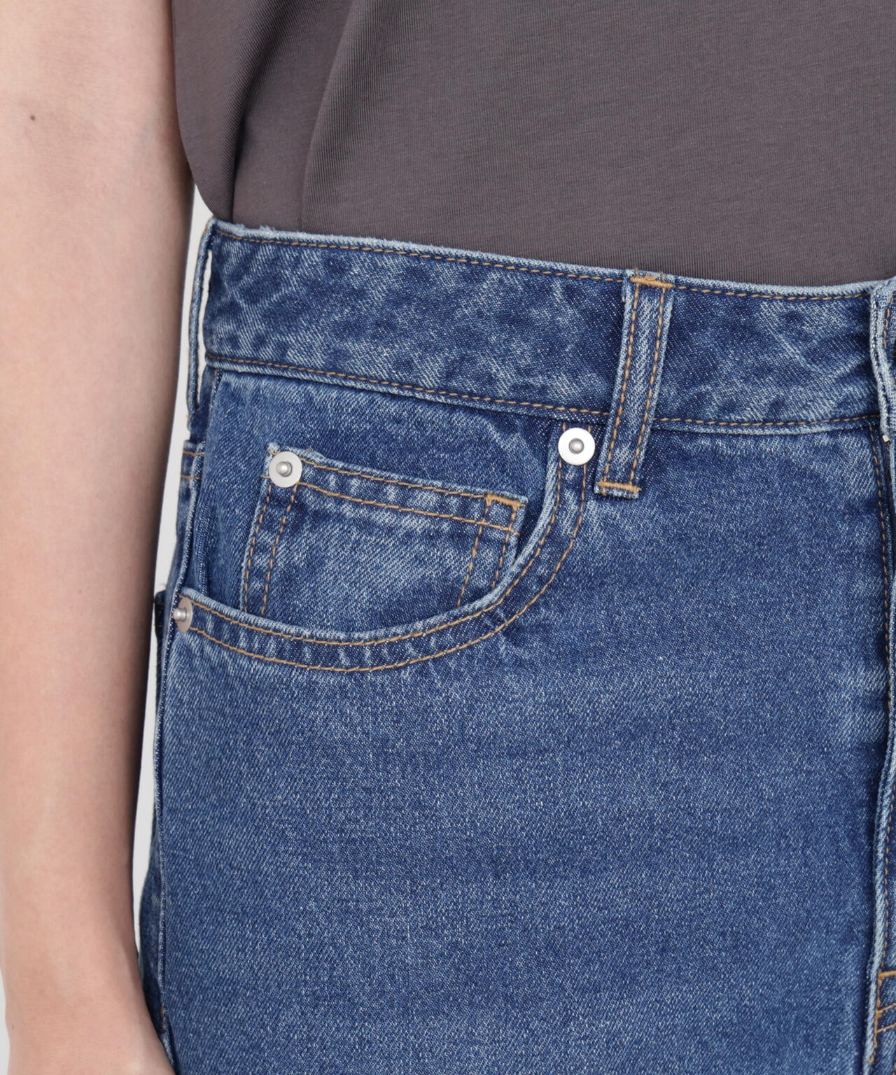 ブーツカットデニムパンツ