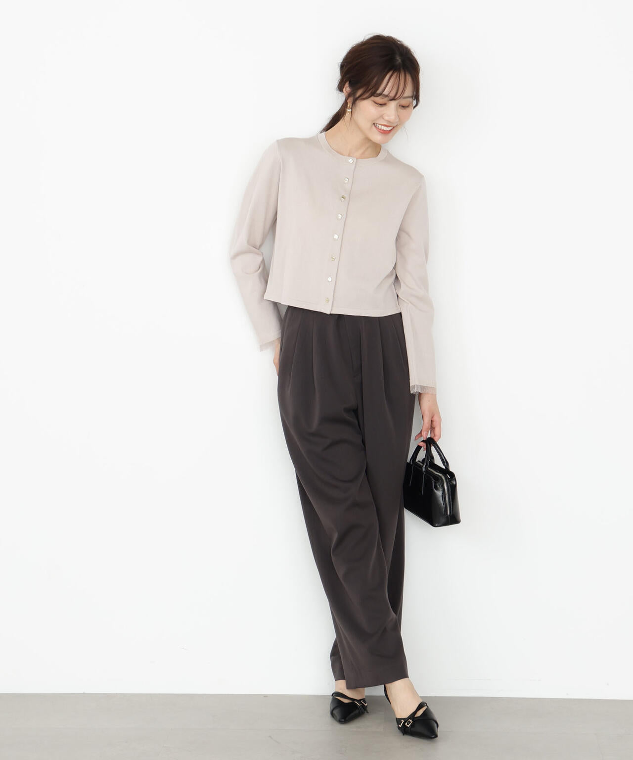 【松川星さん着用】ベルト付きタックパンツ