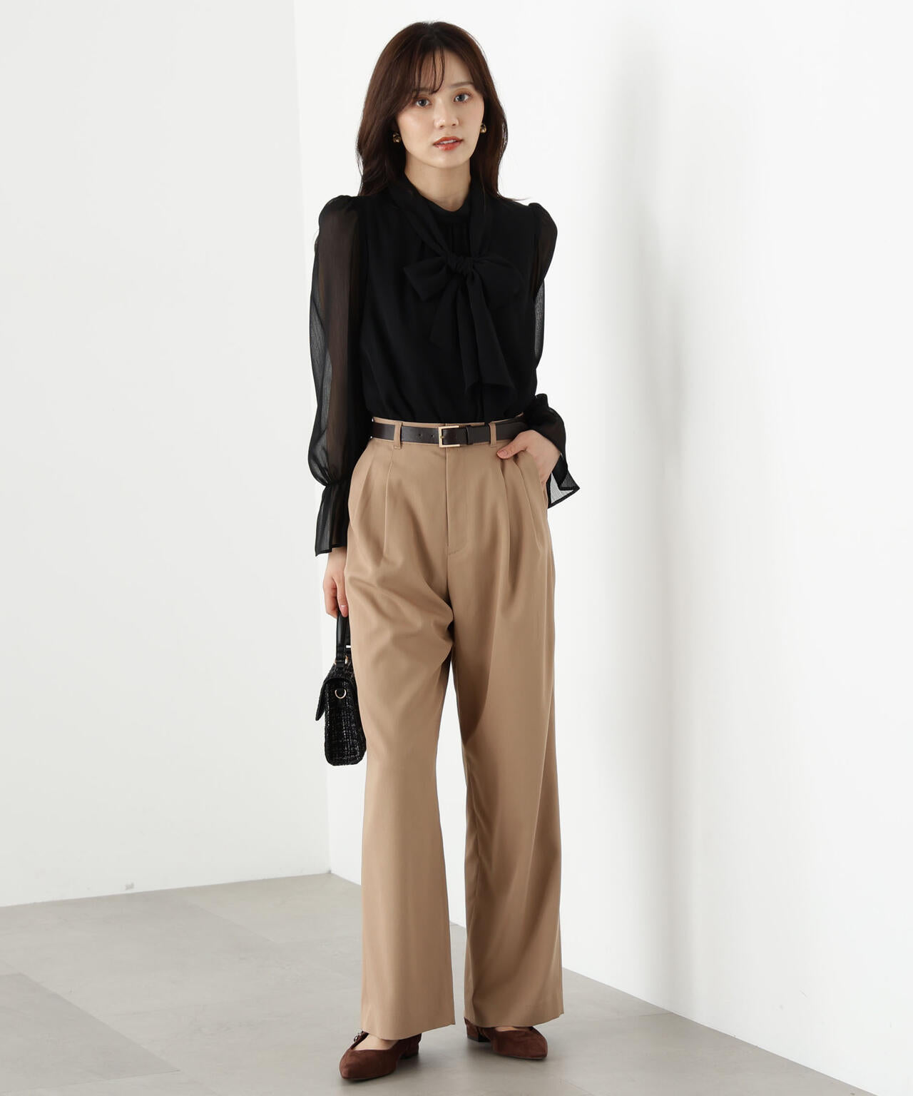 【松川星さん着用】ベルト付きタックパンツ