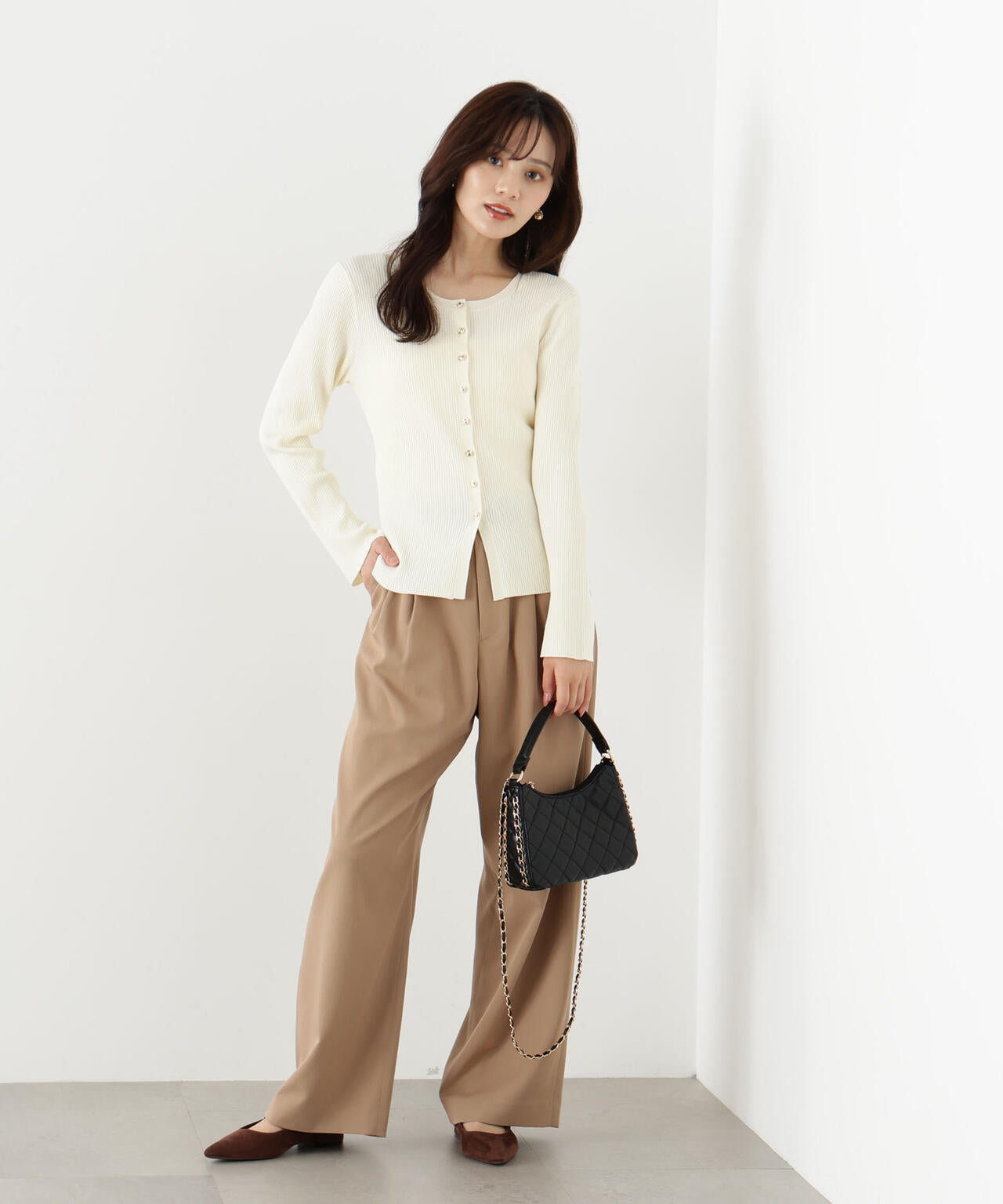 【松川星さん着用】ベルト付きタックパンツ