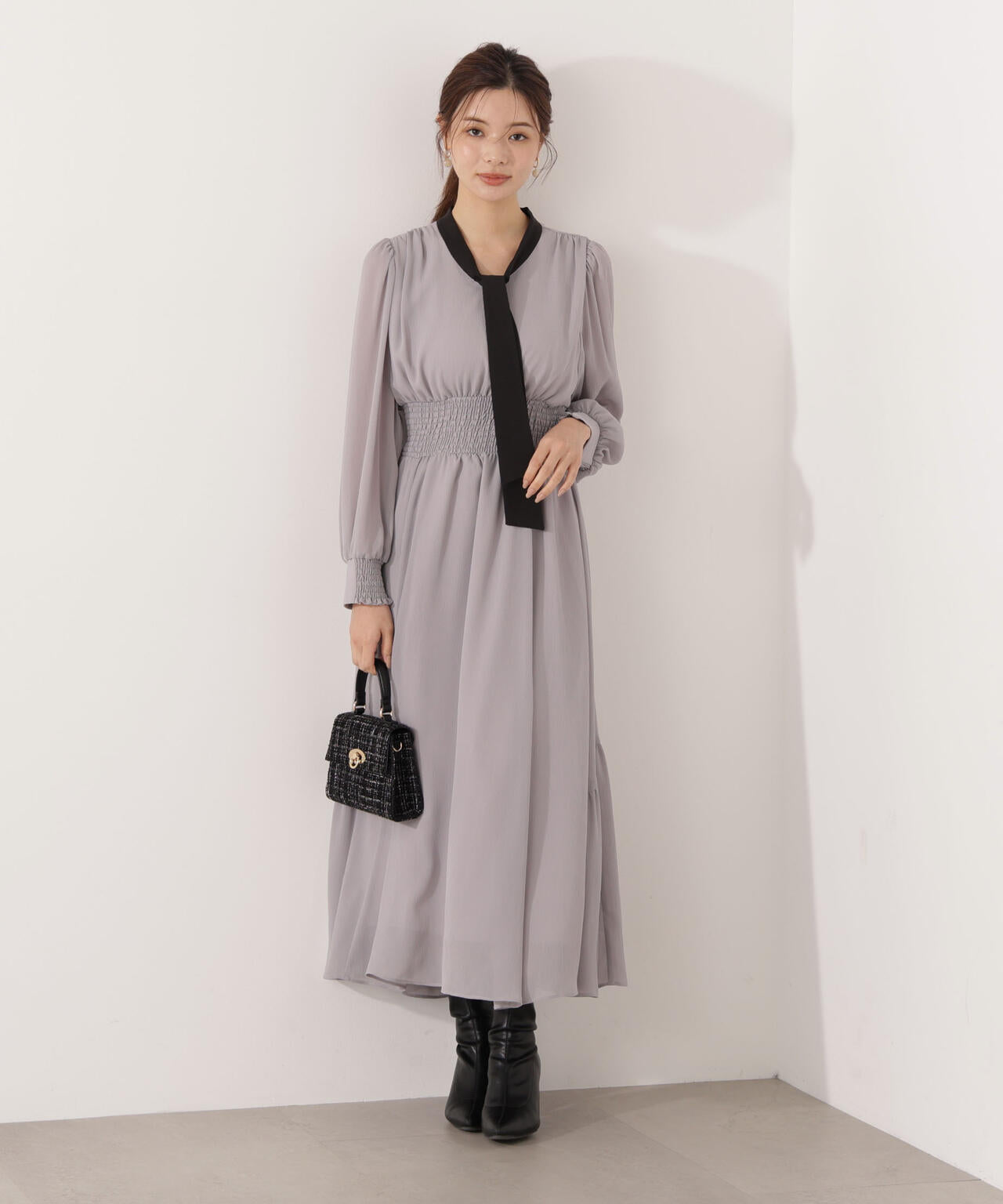 【青島心さん着用】タイ付きウエストシャーリングワンピース