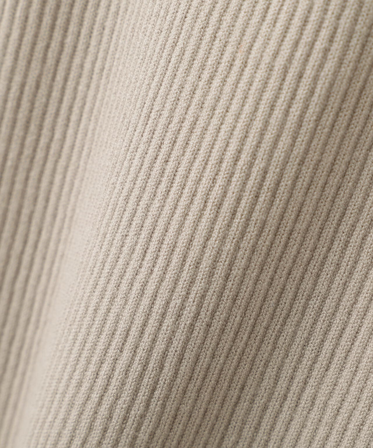 デコルテアシメリブニットワンピース