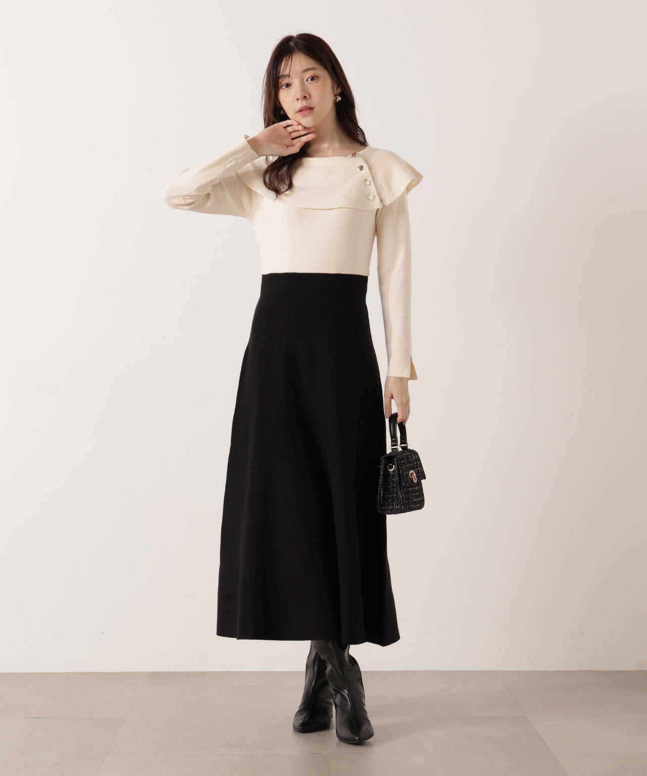 ケープニットワンピース【WEB・一部店舗限定】