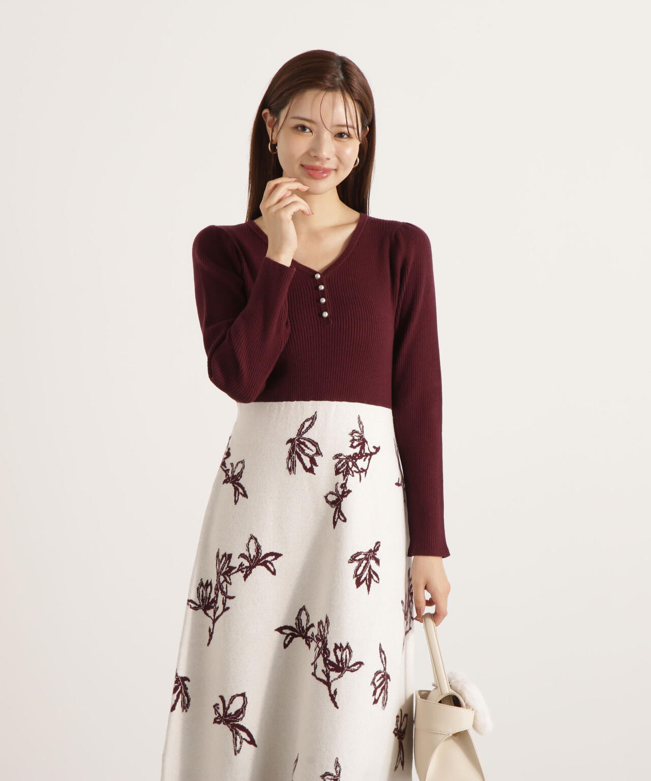 花柄ジャガードニットワンピース【ブルー×エクリュ:WEB・一部店舗限定】