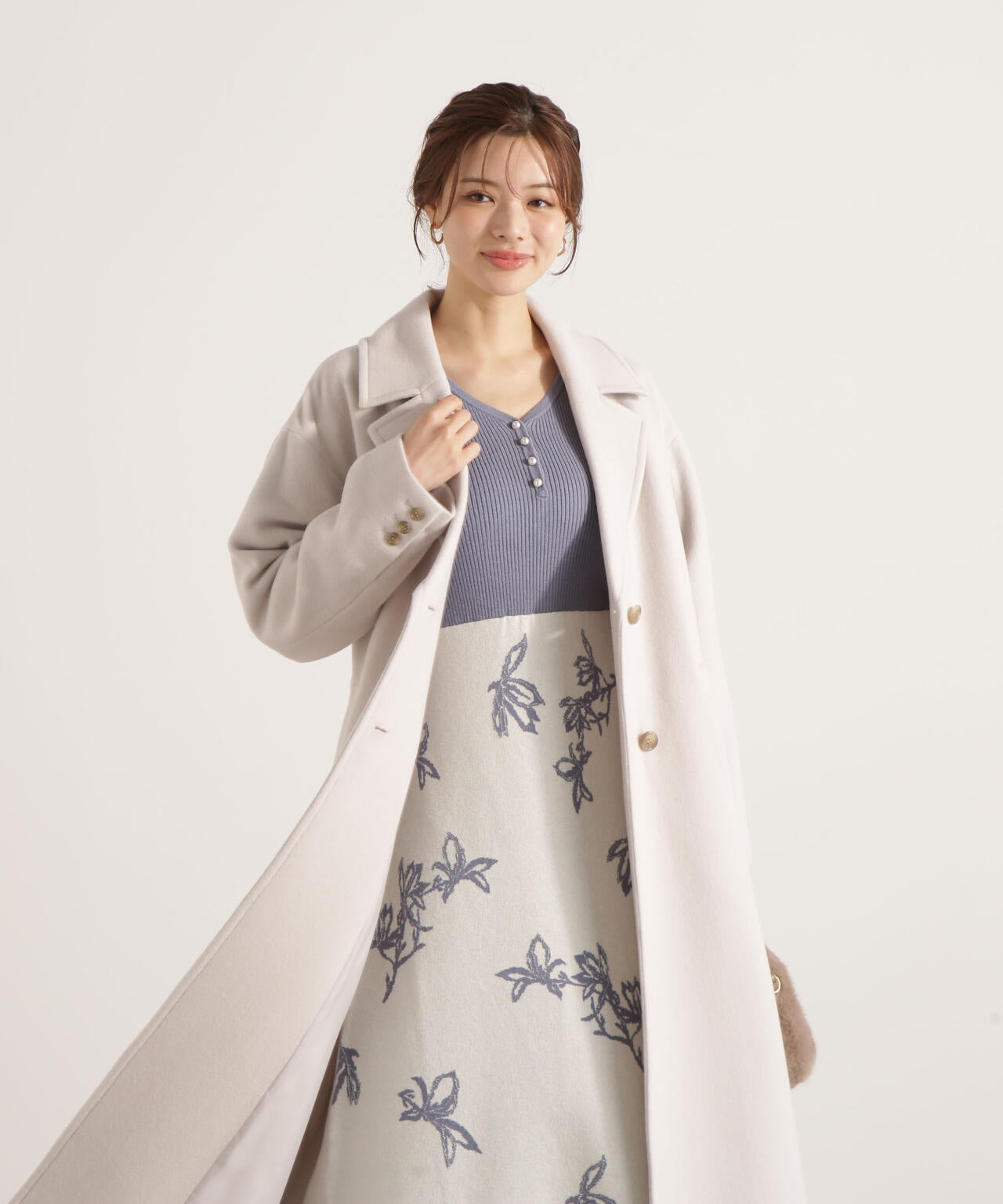 花柄ジャガードニットワンピース【ブルー×エクリュ:WEB・一部店舗限定】