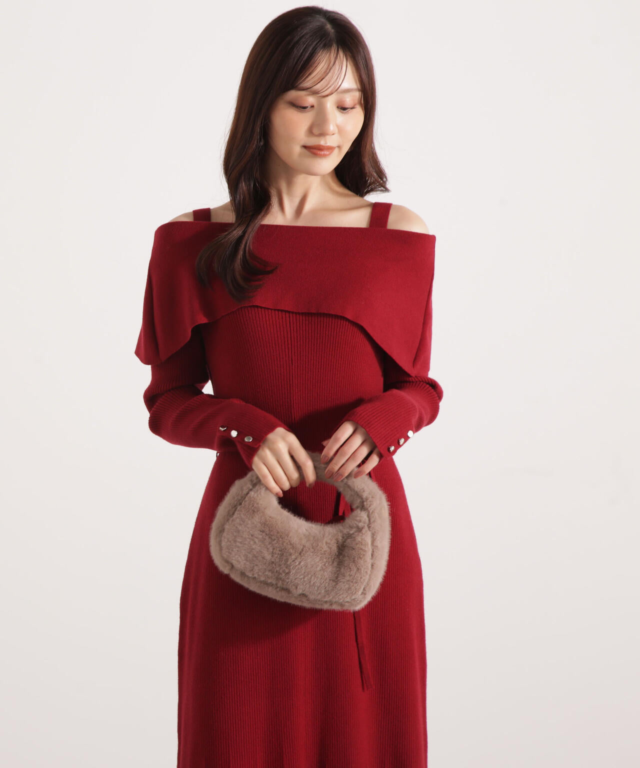 【加藤栞さん着用】オフショルリブニットワンピース