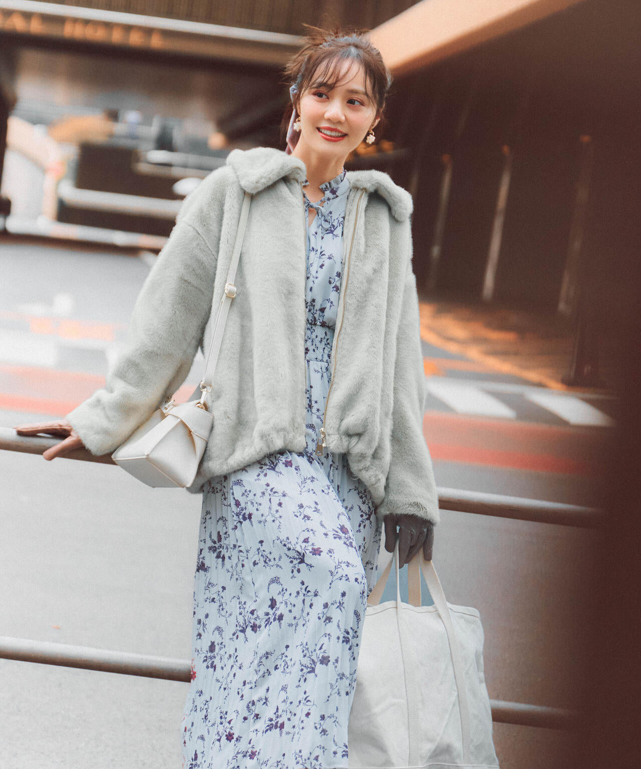 【加藤栞さん着用】花柄プリーツワンピース