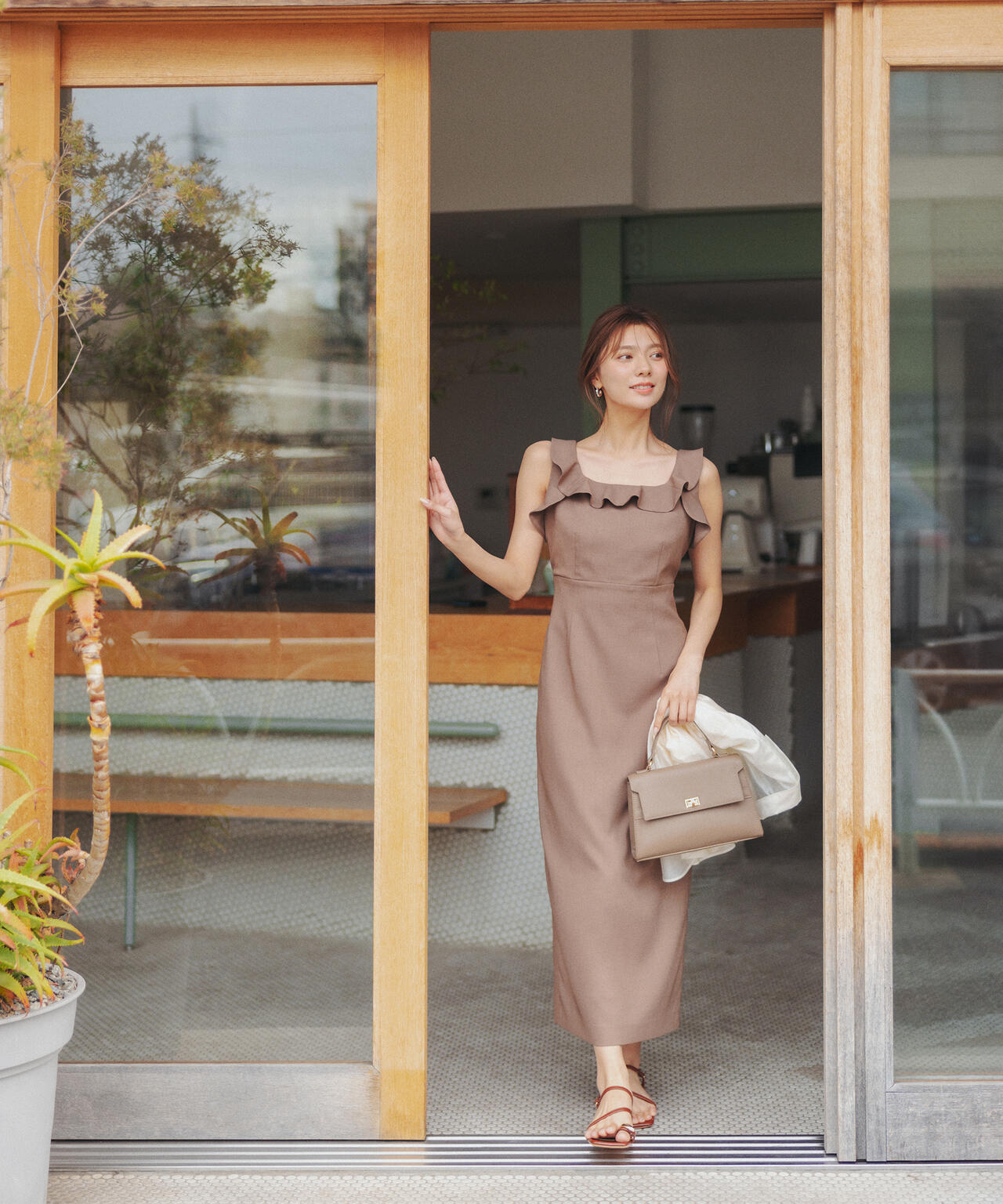 ラッフルナローワンピース