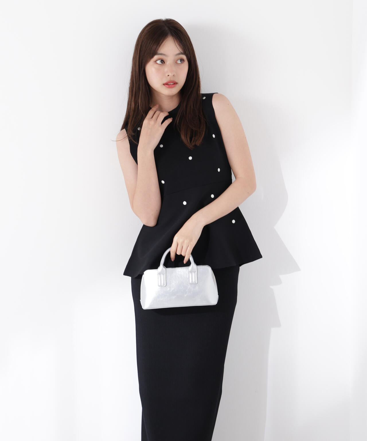 ドット刺繍ニットセットアップ