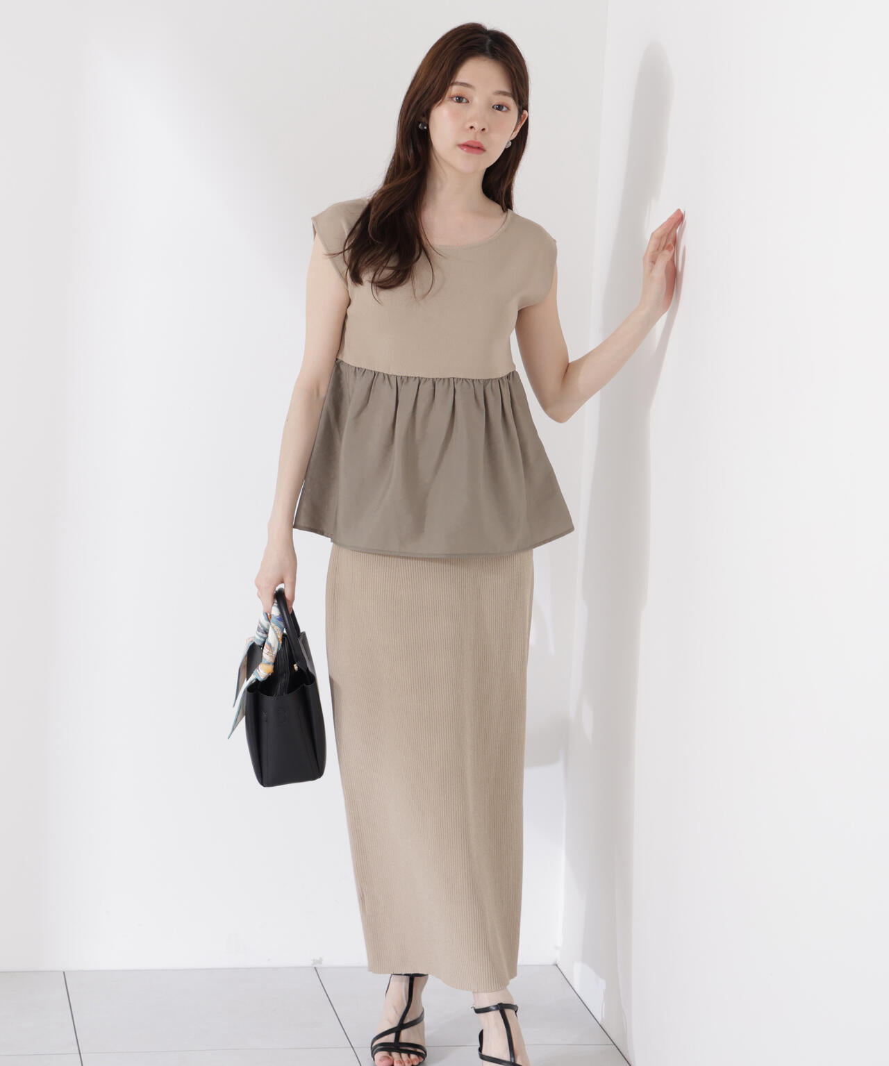 〈接触冷感〉ペプラムニットセットアップ【official site限定】