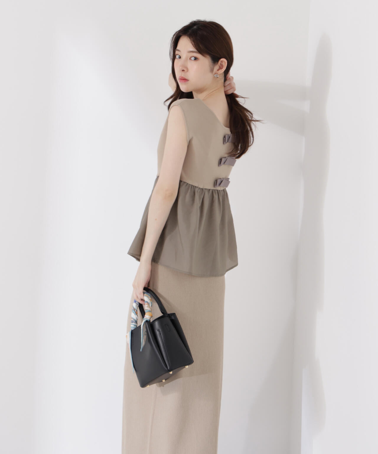 〈接触冷感〉ペプラムニットセットアップ【official site限定】