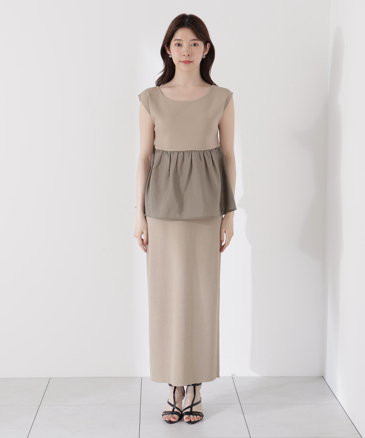 〈接触冷感〉ペプラムニットセットアップ【official site限定】