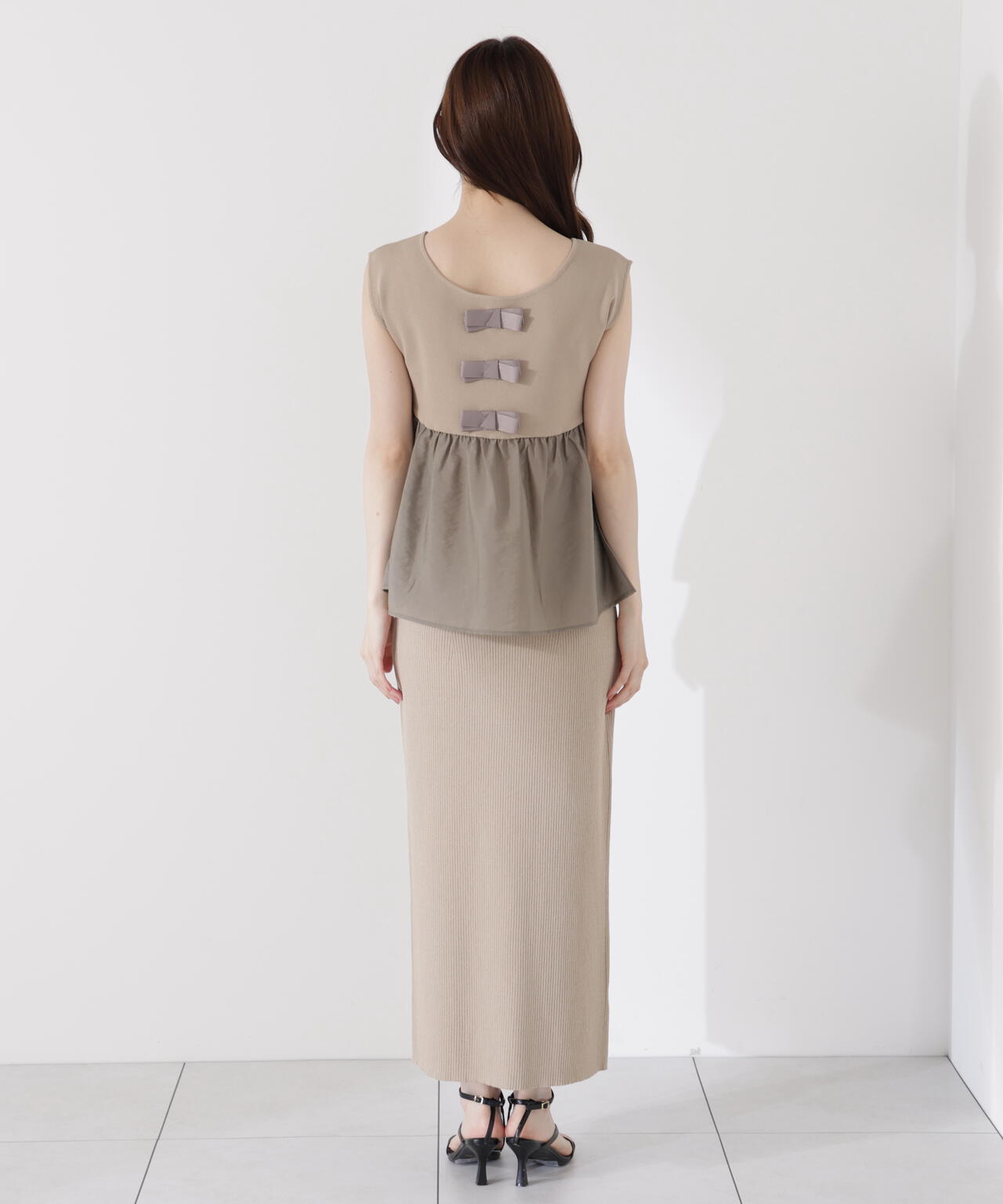 〈接触冷感〉ペプラムニットセットアップ【official site限定】