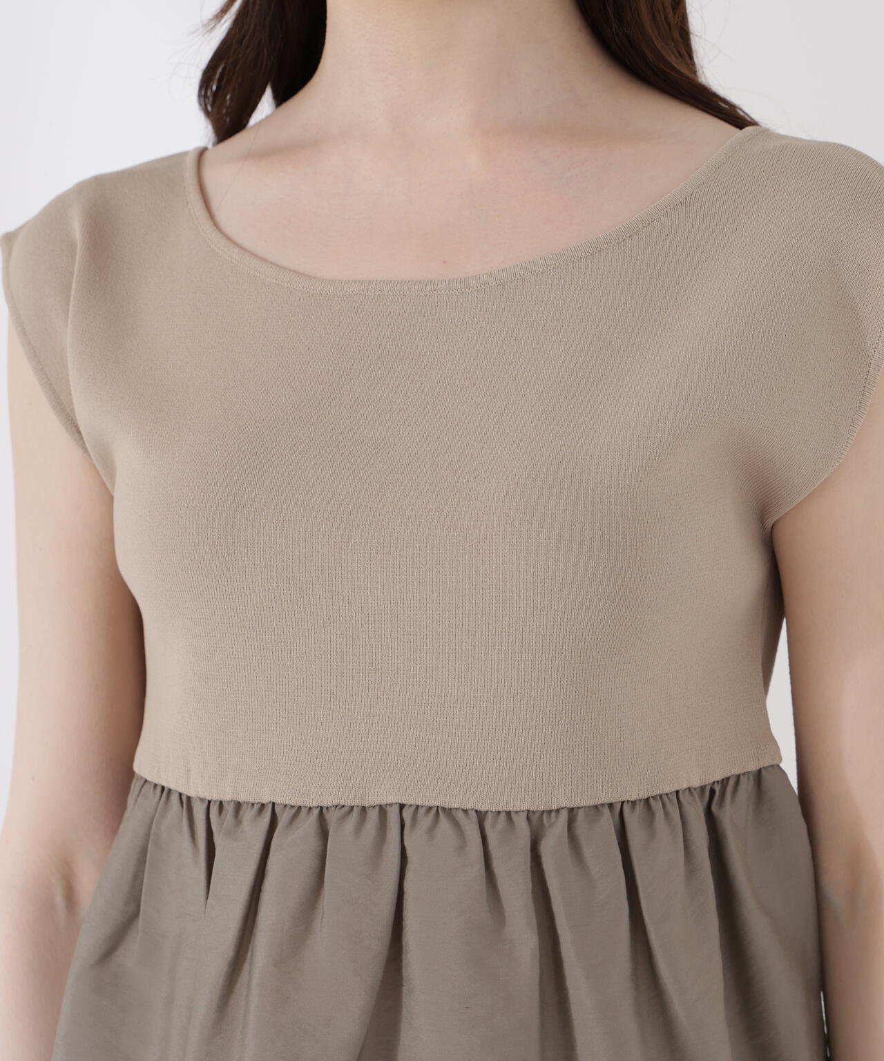 〈接触冷感〉ペプラムニットセットアップ【official site限定】