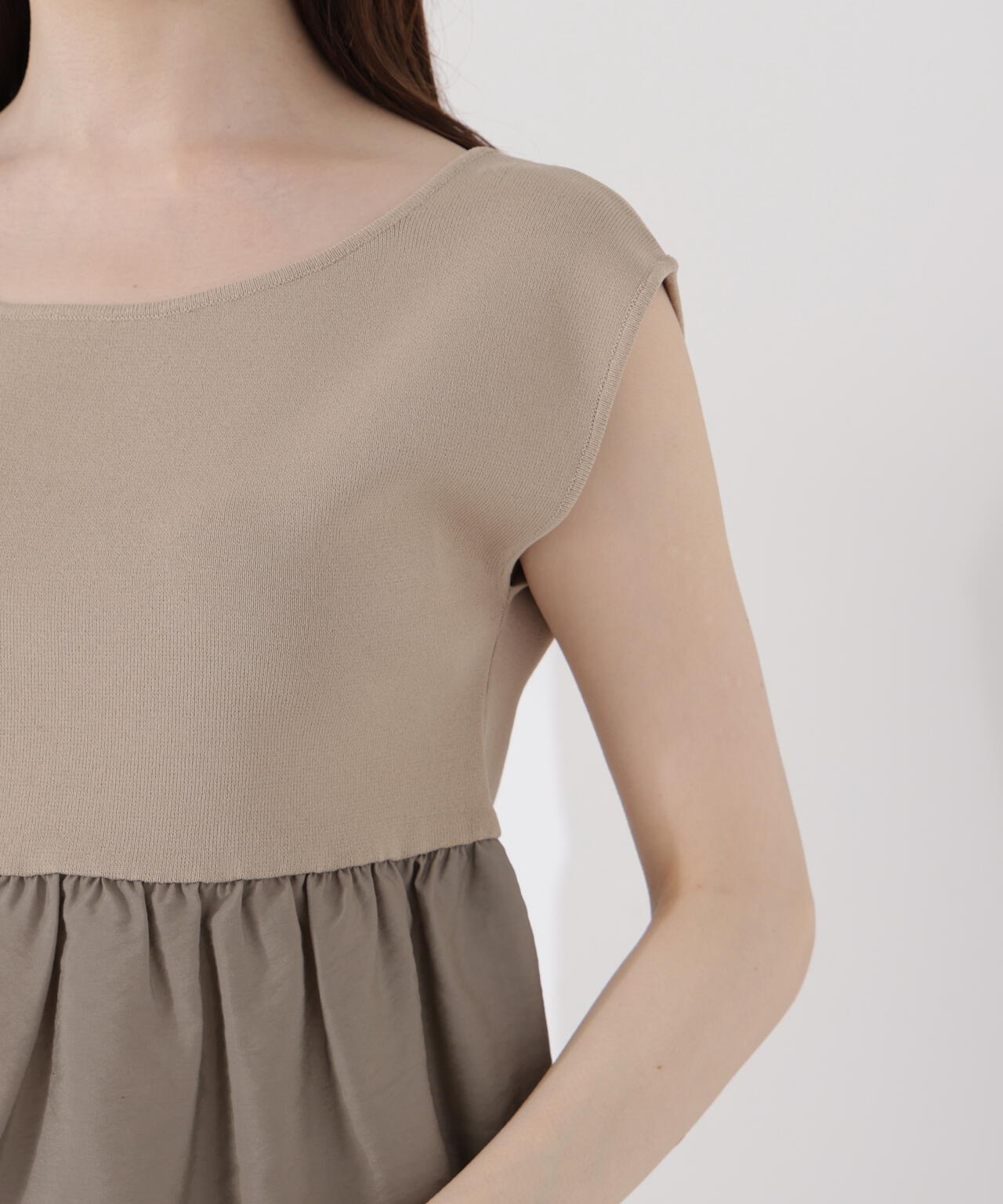 〈接触冷感〉ペプラムニットセットアップ【official site限定】