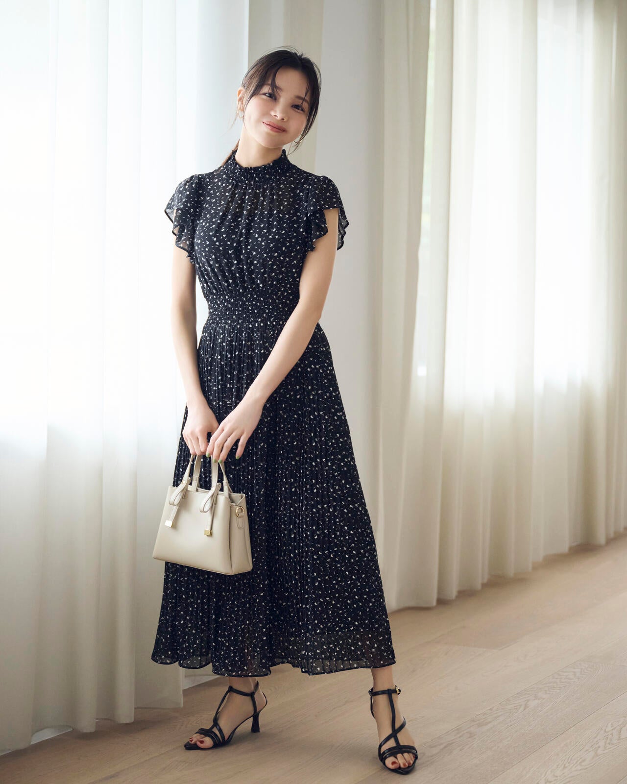 シフォン楊柳プリーツワンピース