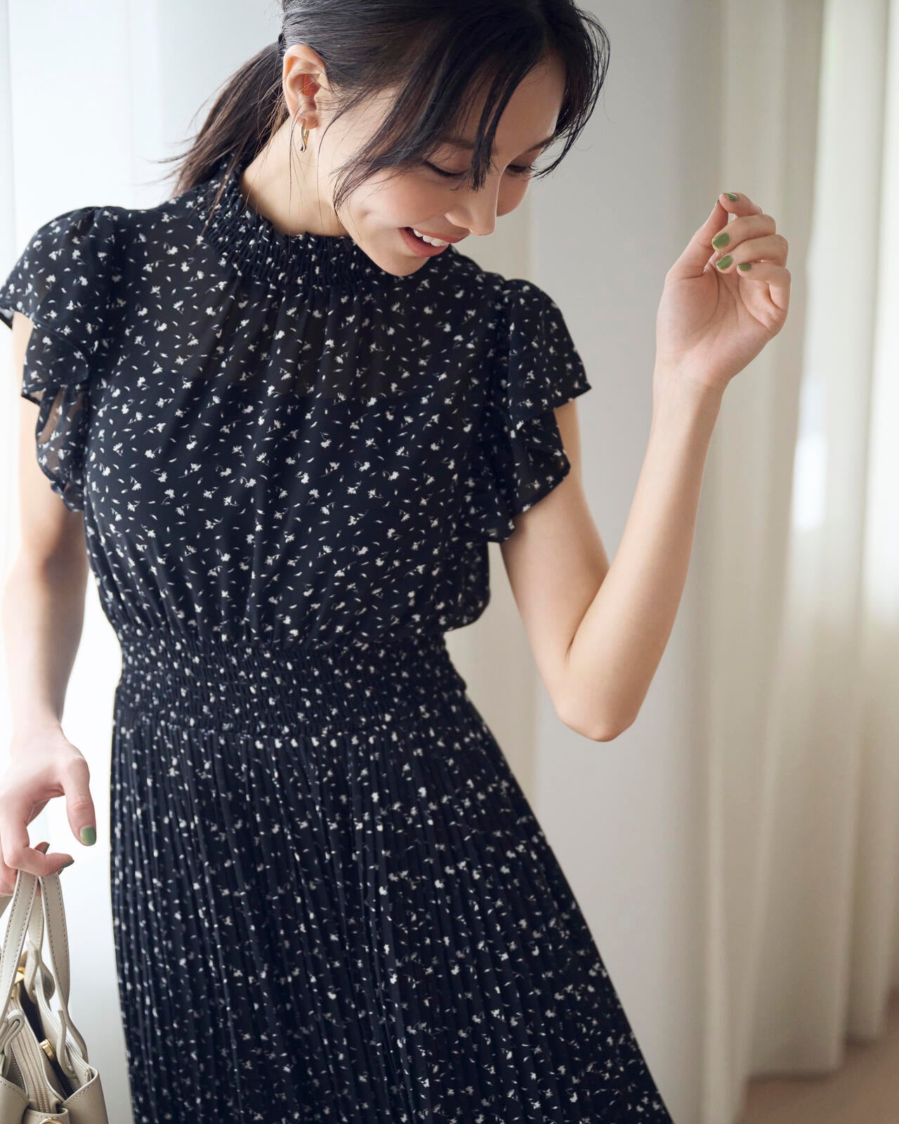 シフォン楊柳プリーツワンピース