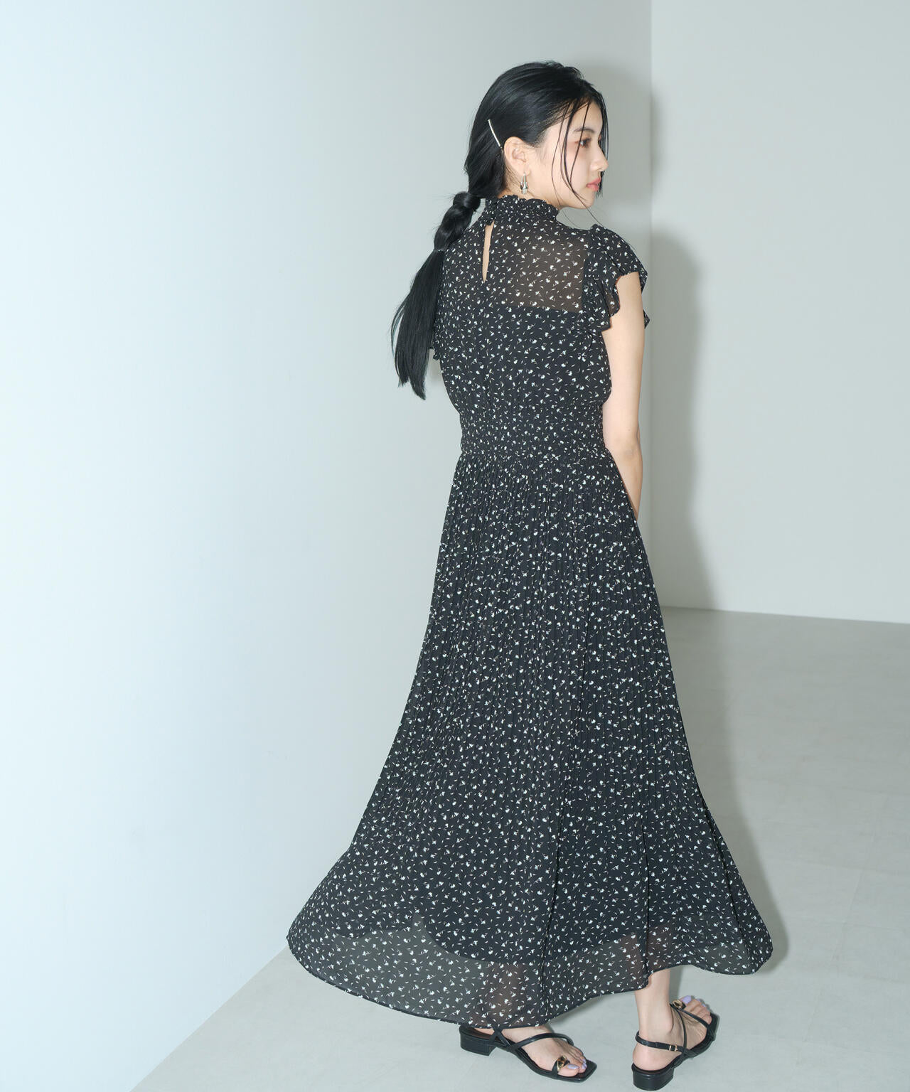 シフォン楊柳プリーツワンピース