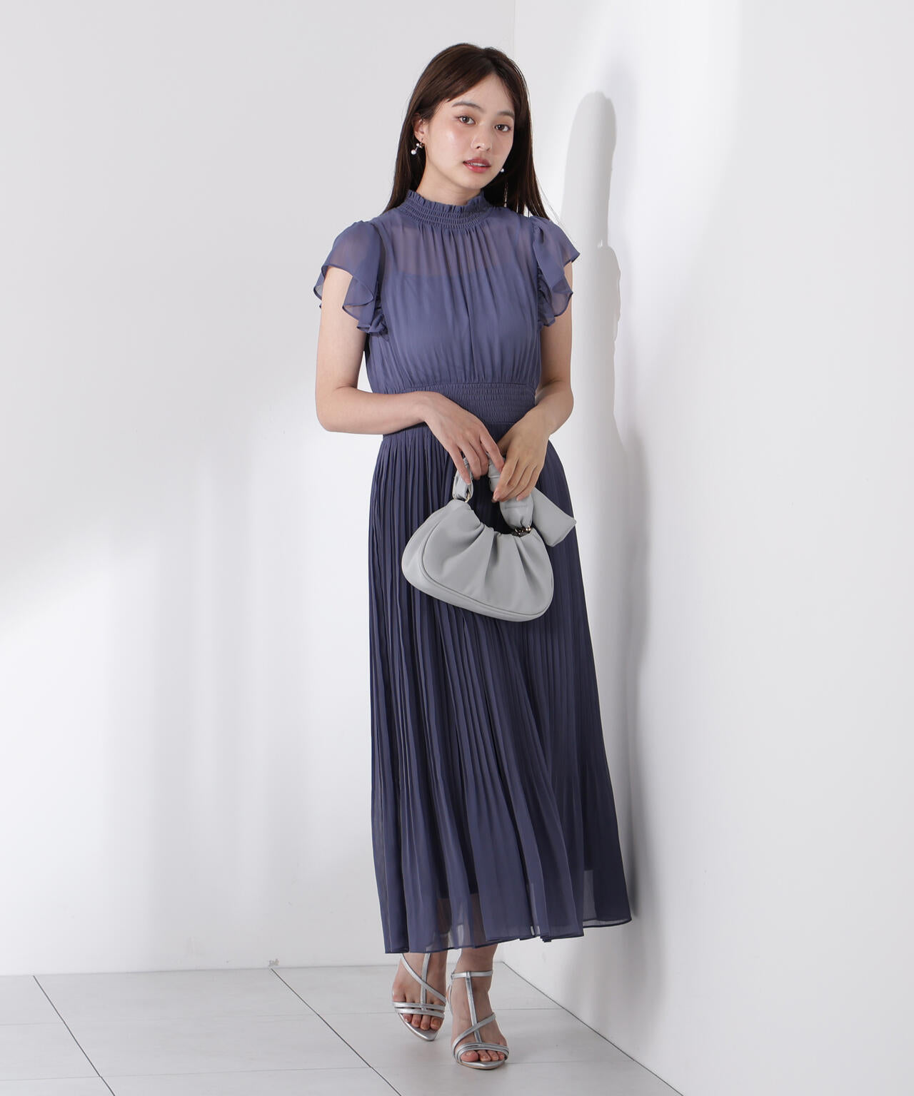 シフォン楊柳プリーツワンピース