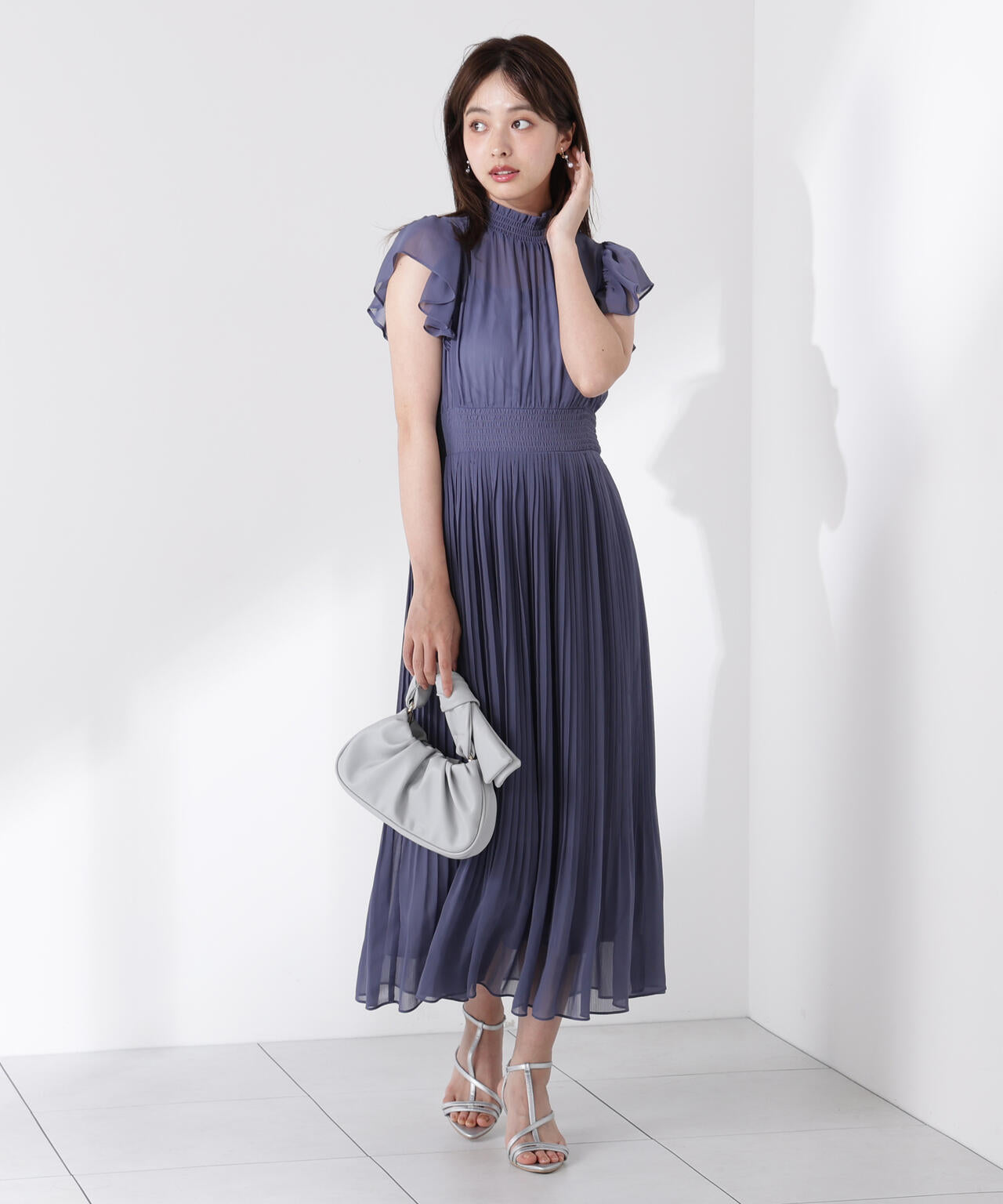 シフォン楊柳プリーツワンピース