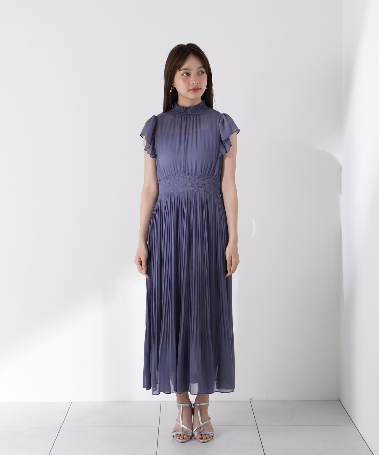 シフォン楊柳プリーツワンピース