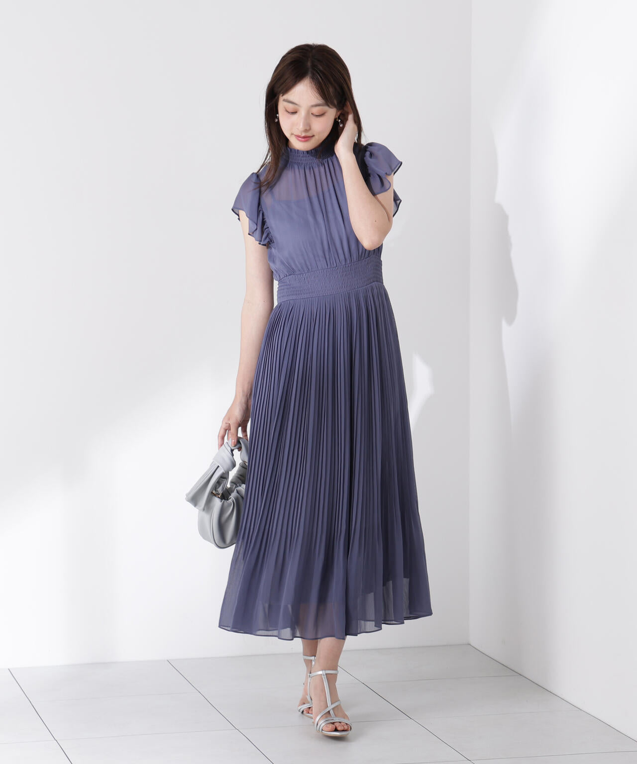 シフォン楊柳プリーツワンピース