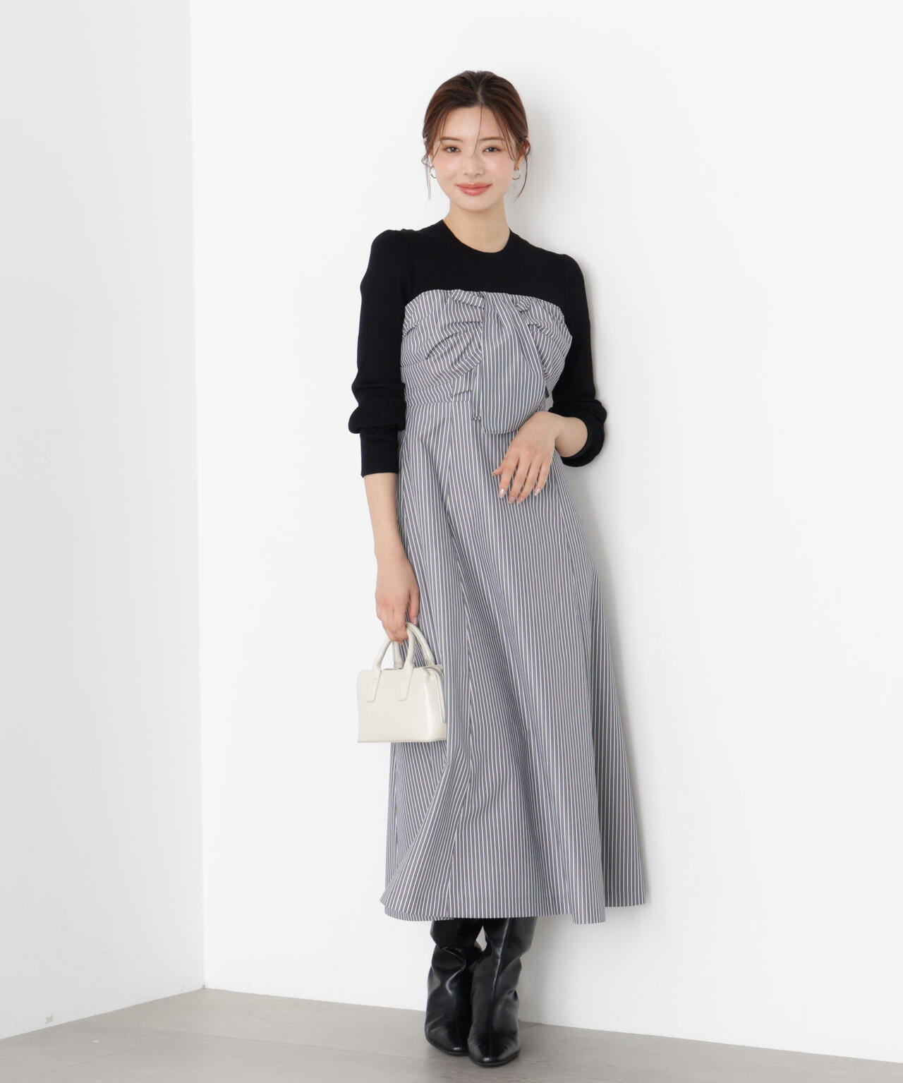 フロントリボンドッキングワンピース