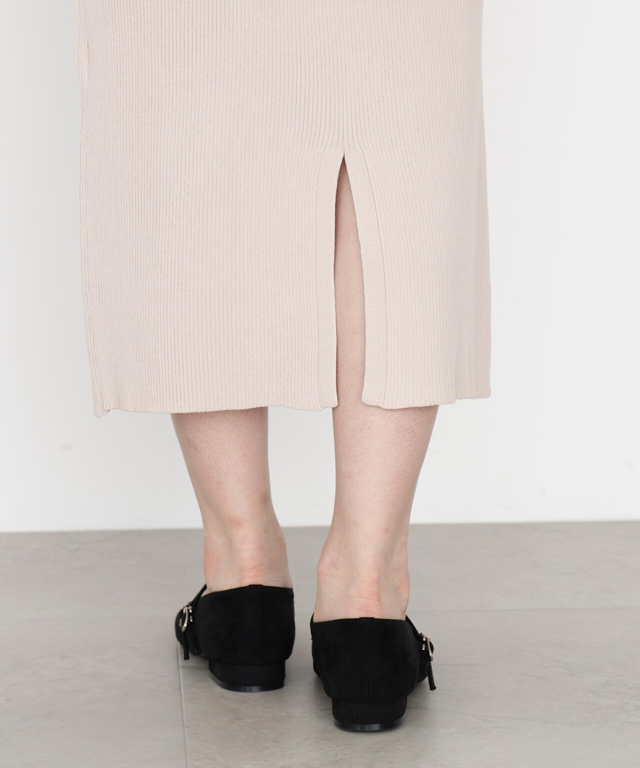 【松川星さん着用】ケープ風レース付きニットワンピース