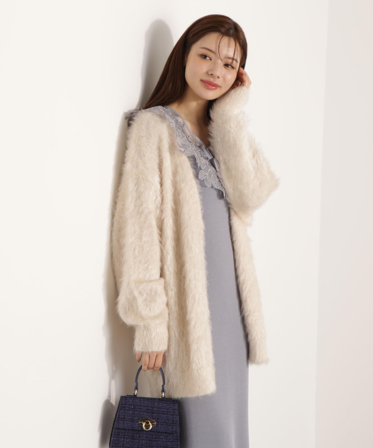 【松川星さん着用】ケープ風レース付きニットワンピース