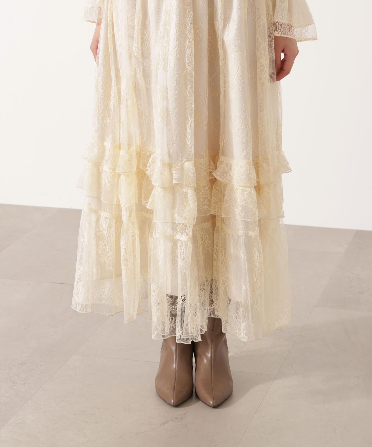 【青島心さん着用】《EDIT COLOGNE》レースフリルワンピース