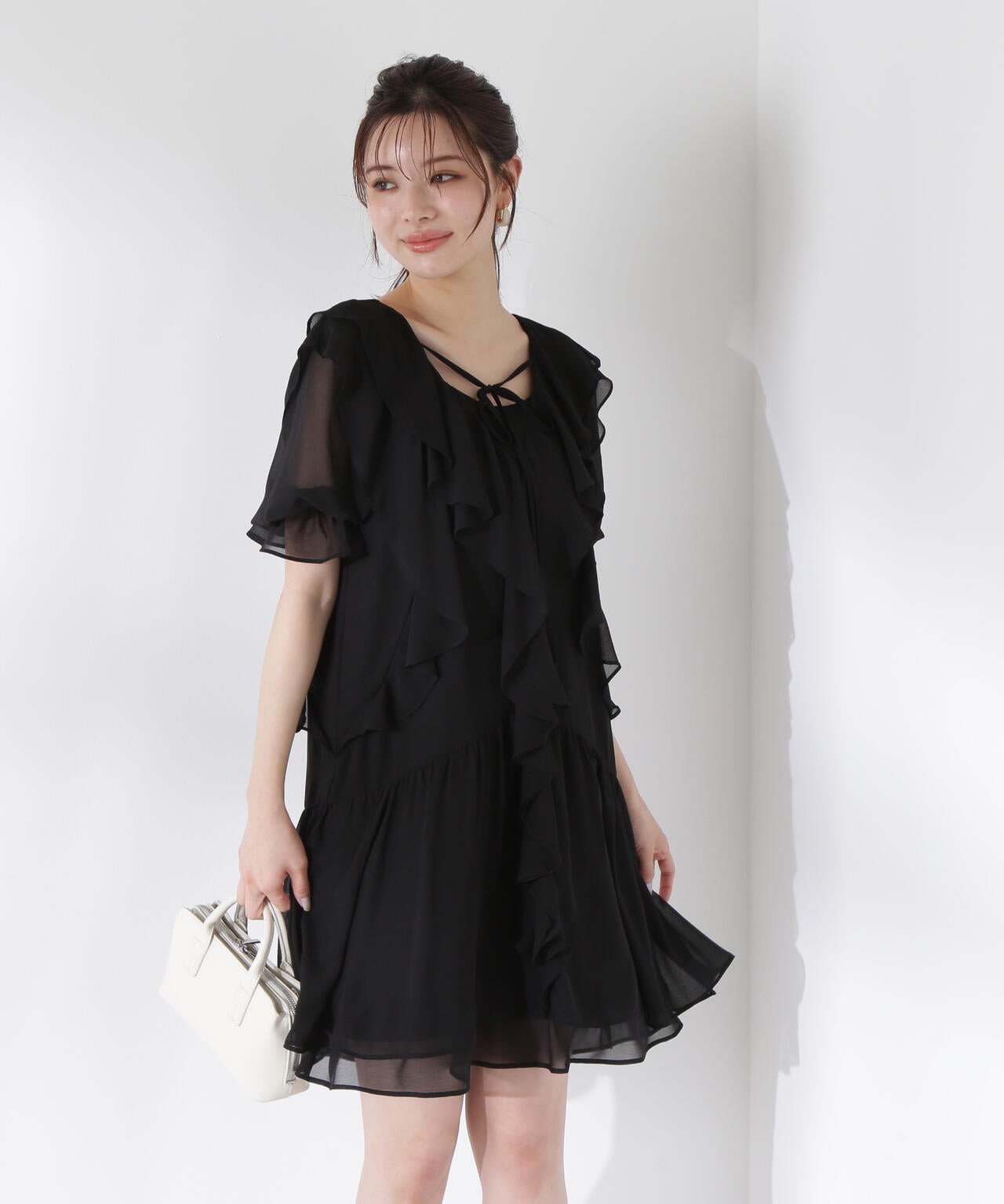 《EDIT COLOGNE》ラッフルミニワンピース