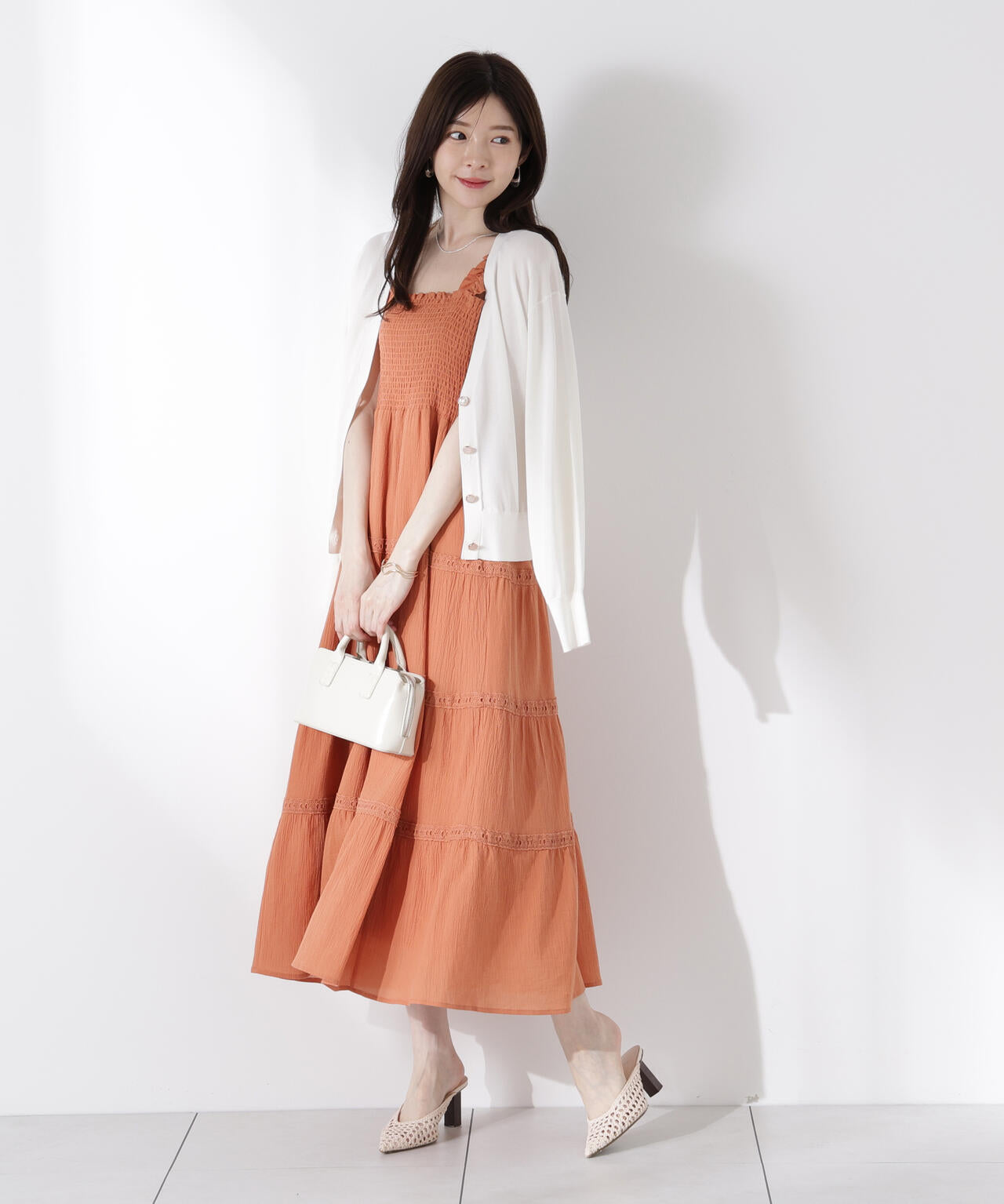 《EDIT COLOGNE》レース付きティアードワンピース