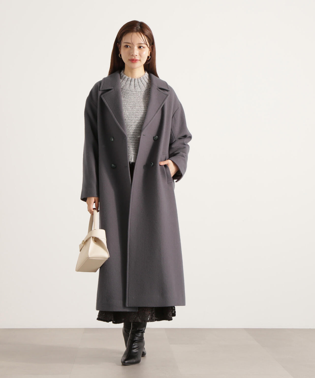 【加藤栞さん着用】ダブル釦チェスターコート