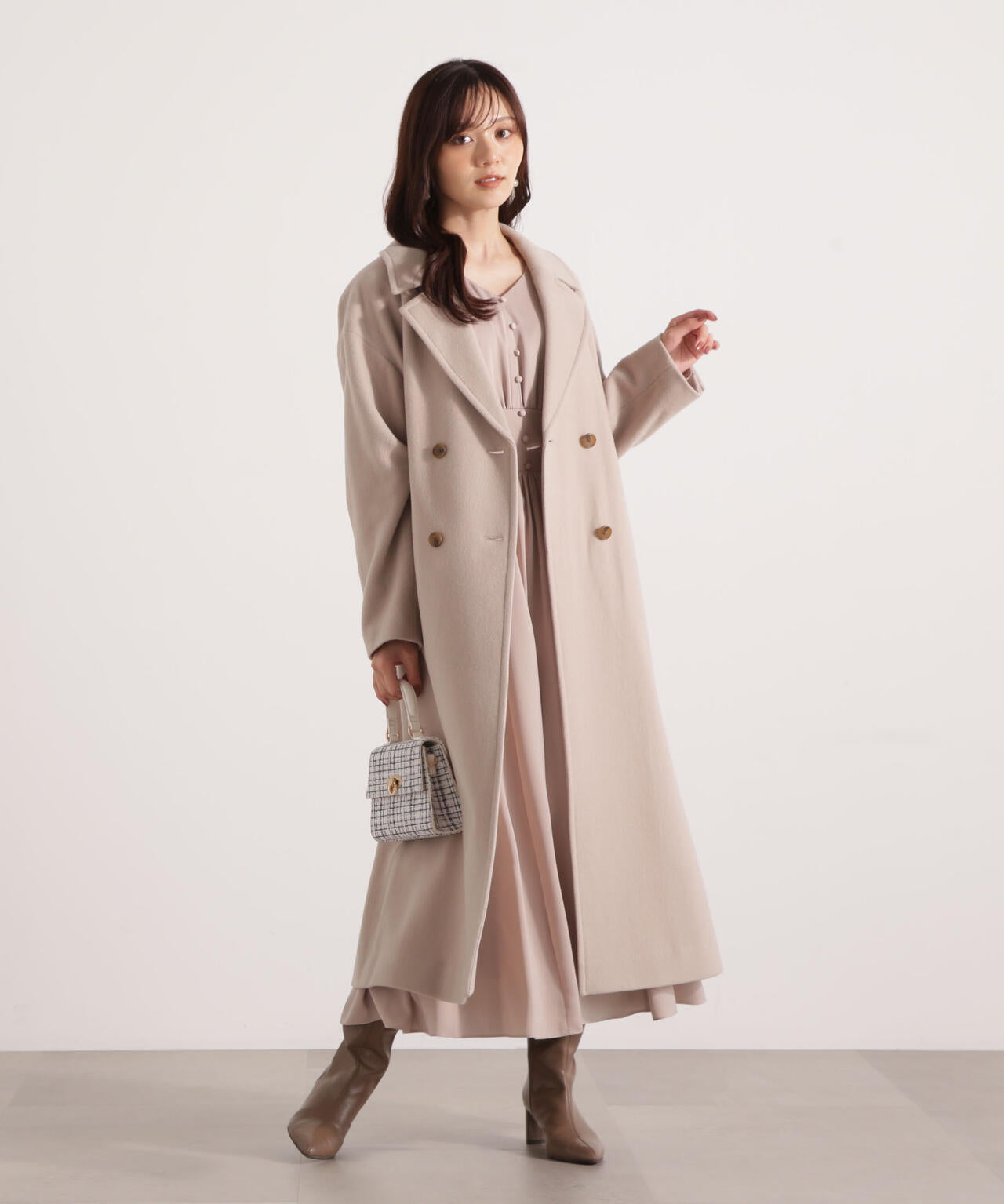 【加藤栞さん着用】ダブル釦チェスターコート